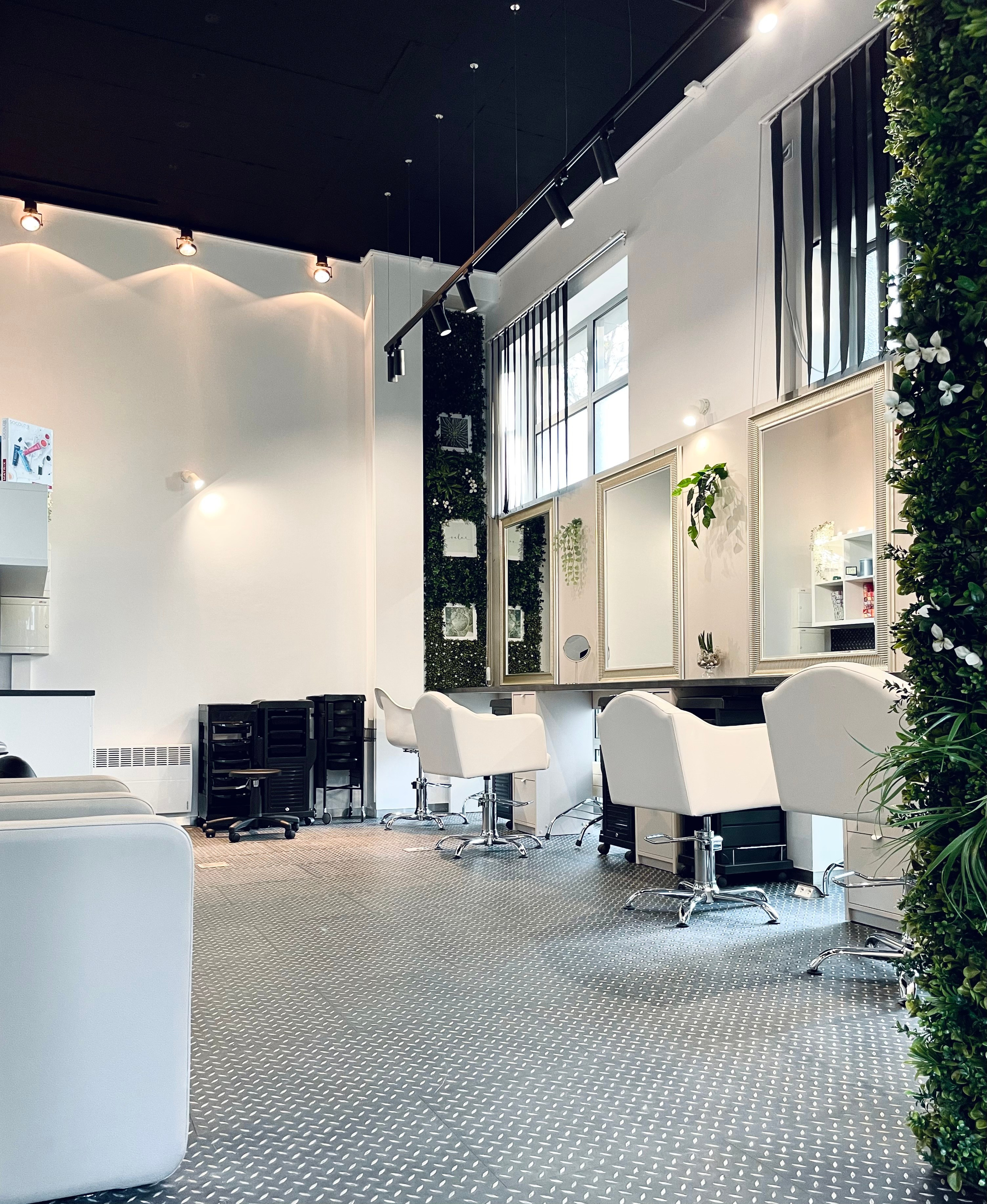 Салон красоты под аренду мест. Фотограф в Варшаве Алена Валькович-Найдион