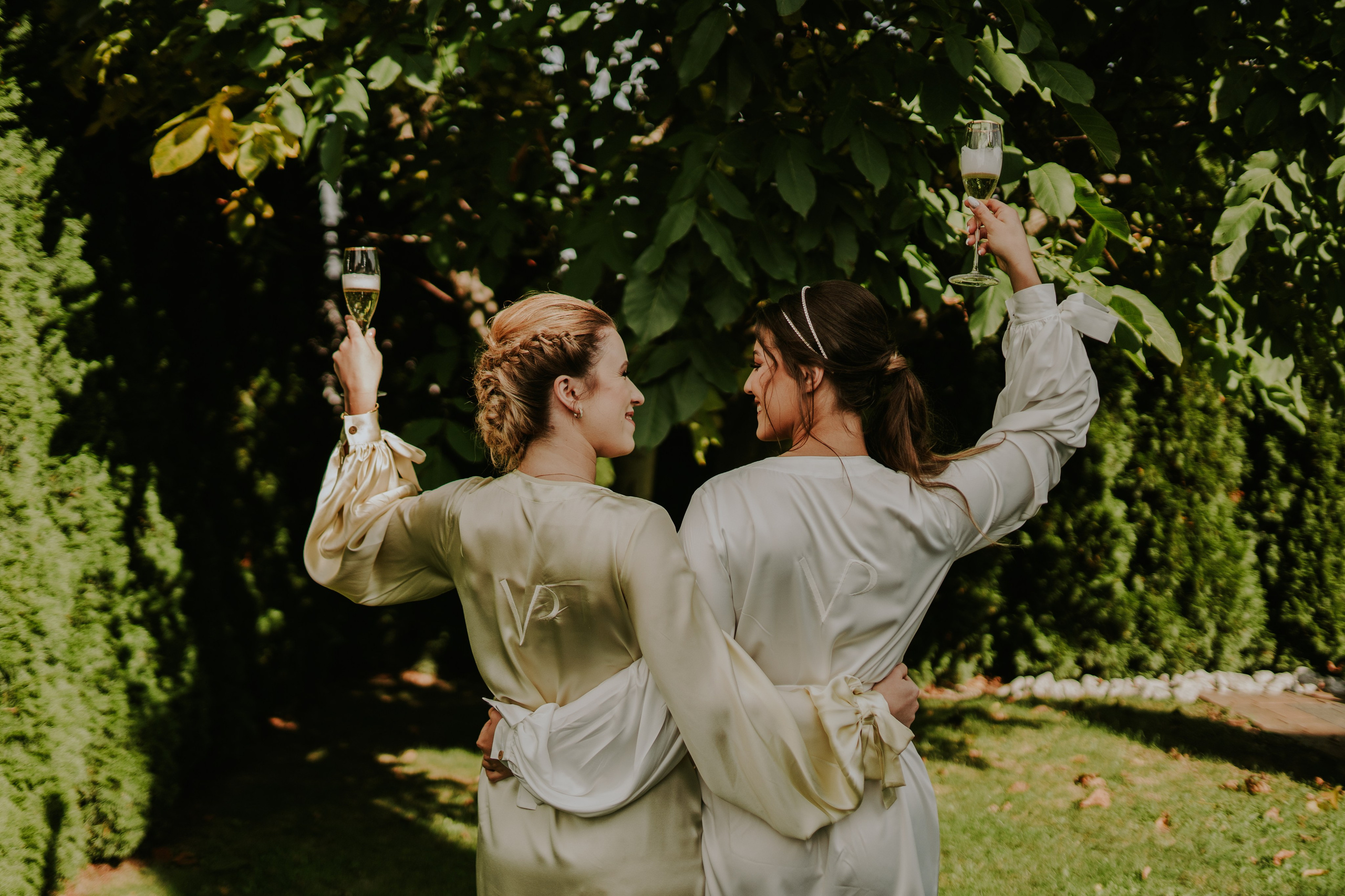 Sala Koralowa w Jaworzu: Opowieść o ślubie Nikoli i Kacpra. Karkowskafoto - fotografia miłości