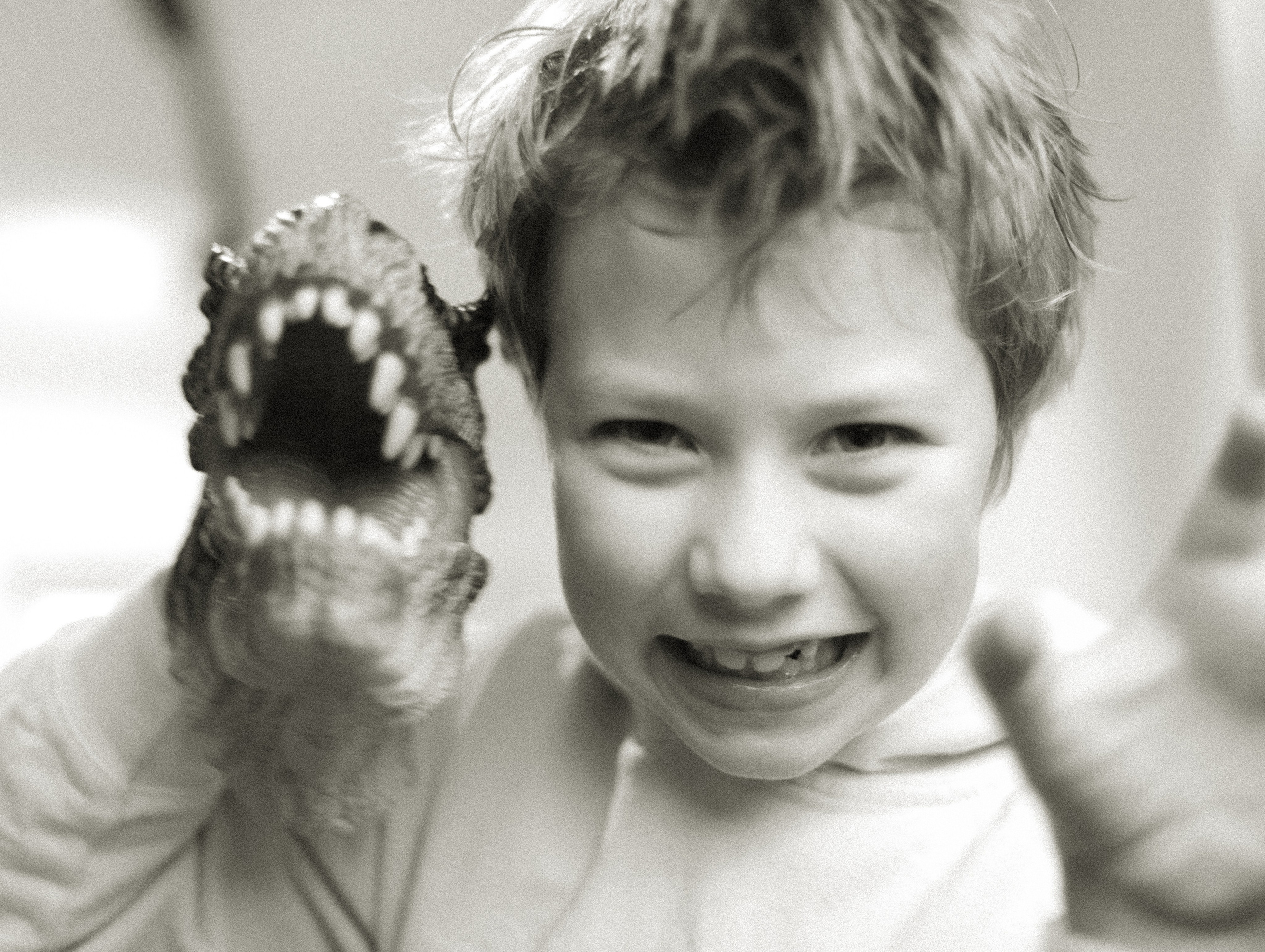 Séance photo de famille pour Noël. Histoires d’amour, séances photos de famille et de mariage en France