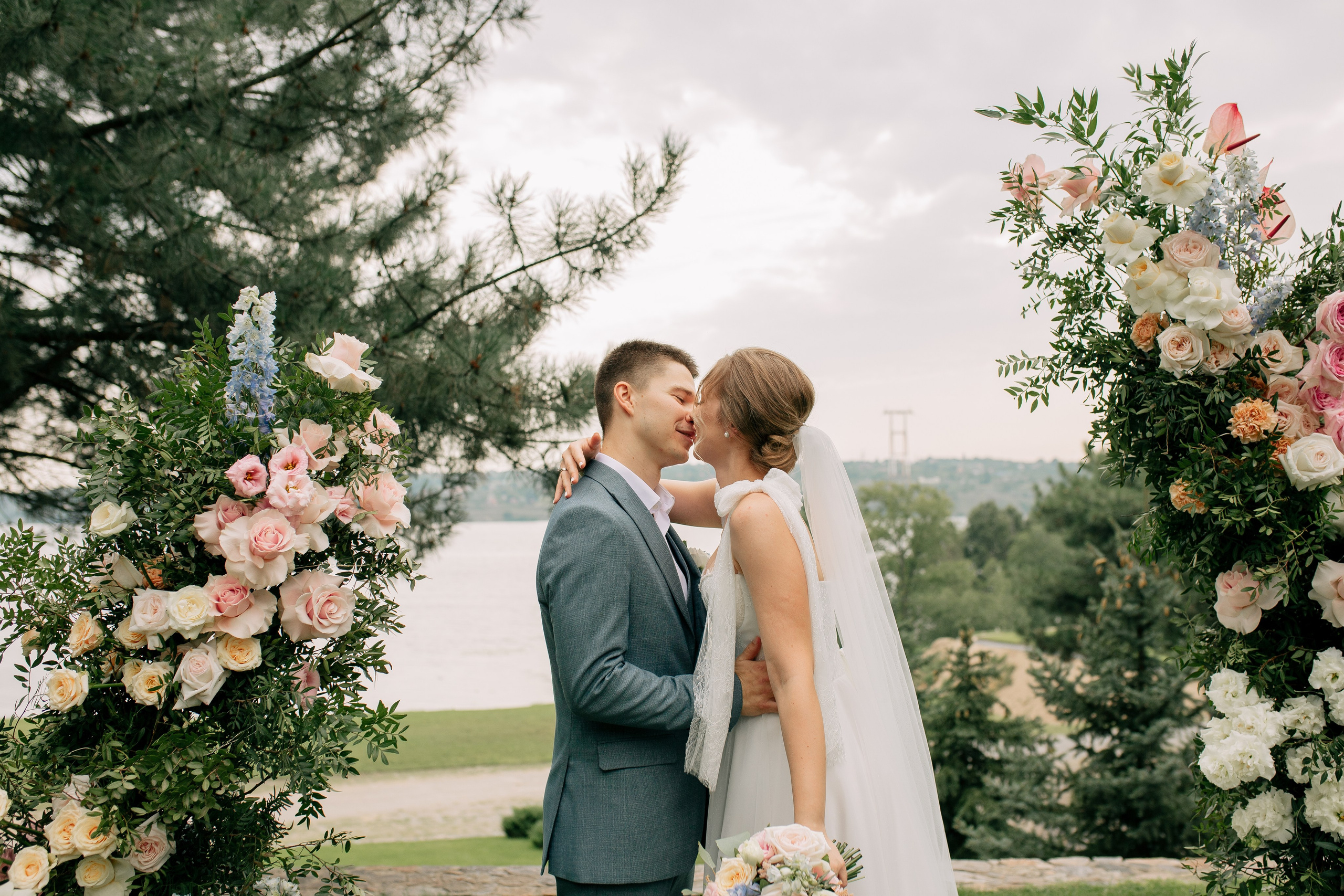 Reportage Wedding. Wedding photographer and videographer Europe