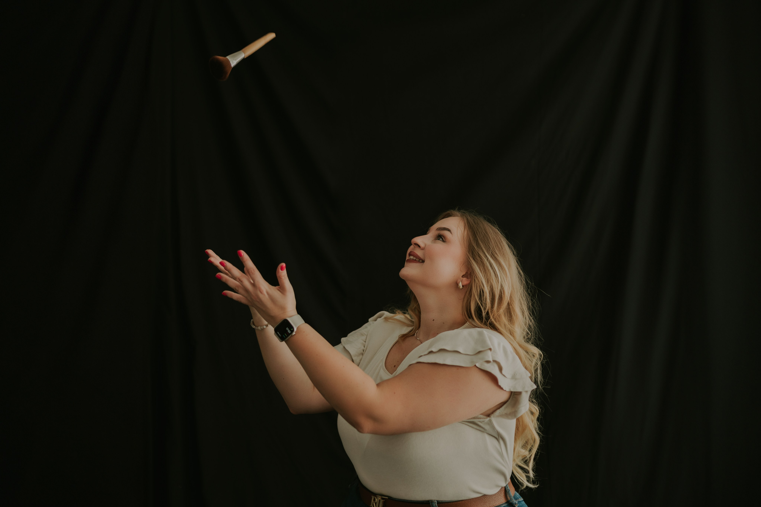 SESJA BIZNESOWA WIKTORII. Karkowskafoto - fotografia miłości