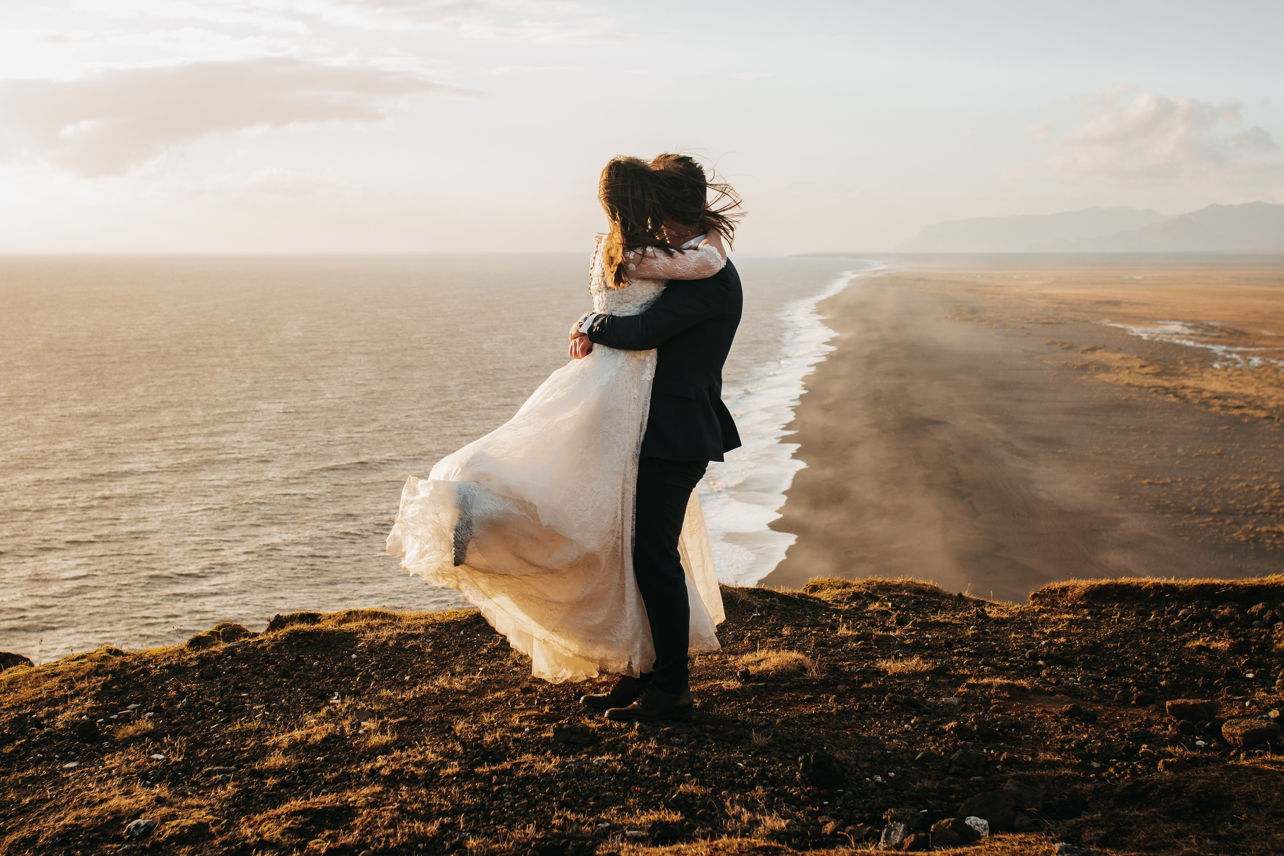 B & A. Fotograf Nunta Iasi - Hearts & Pictures