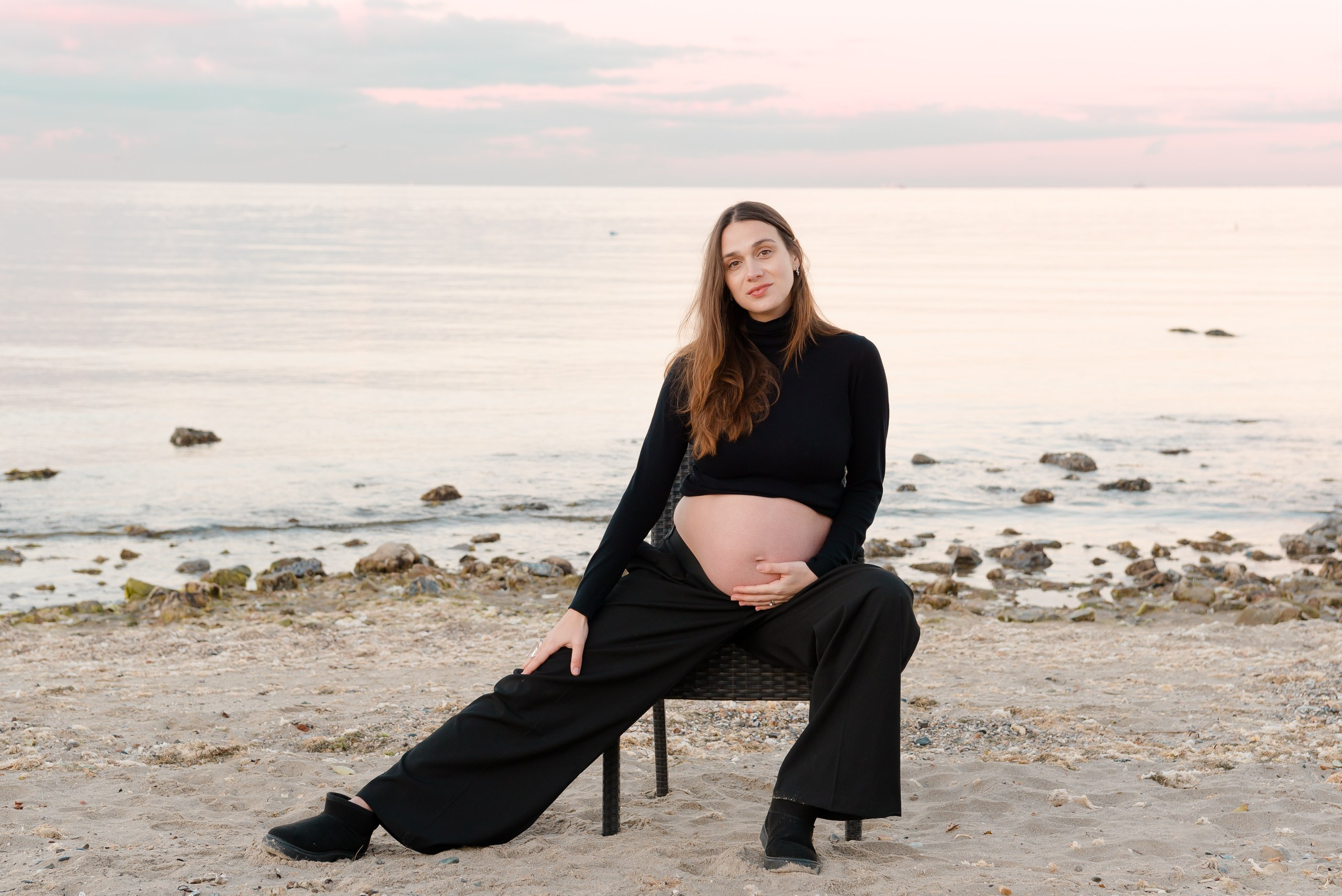 Luxury pregnancy photo shoot in Istanbul. MARIA VALUEVA Photographer in Nice, Cannes, Monaco, France, Europe, Istanbul, Turkey