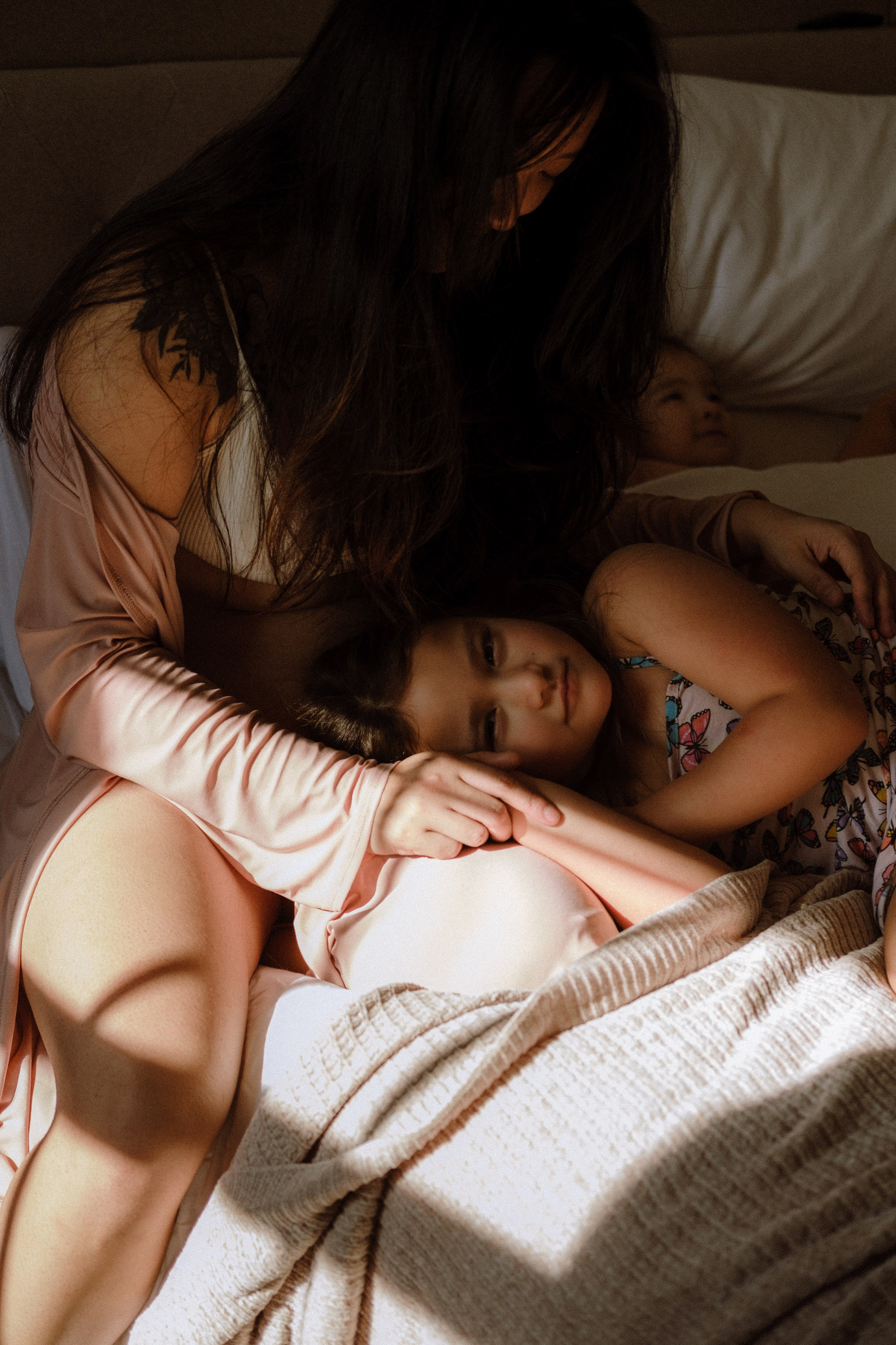 Whimsical and raw motherhood photography in Richmond, VA