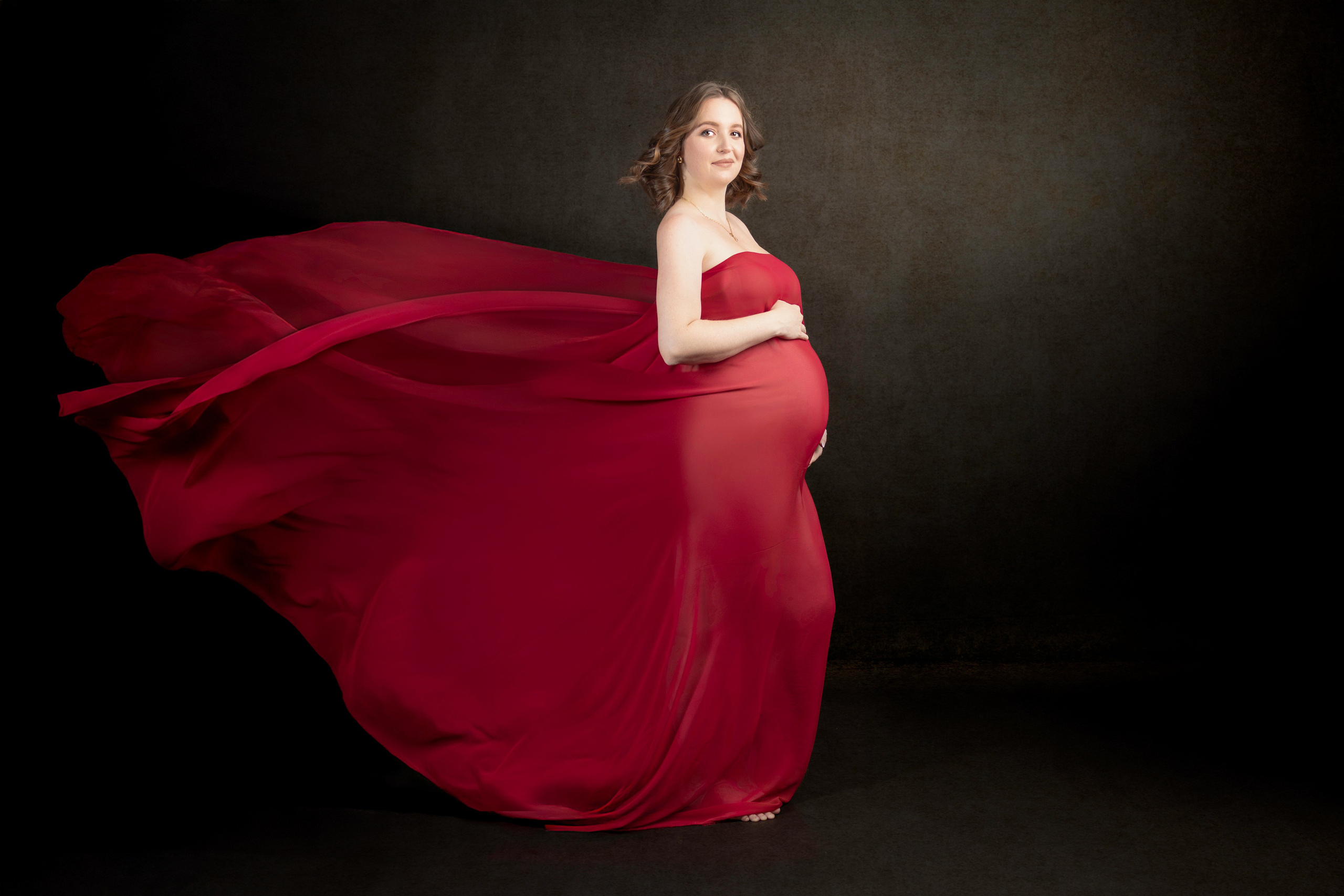 Home or Studio Photoshoot — Which Is Right for You?. Family & Maternity Photographer in Dresden Tatiana Mudryak