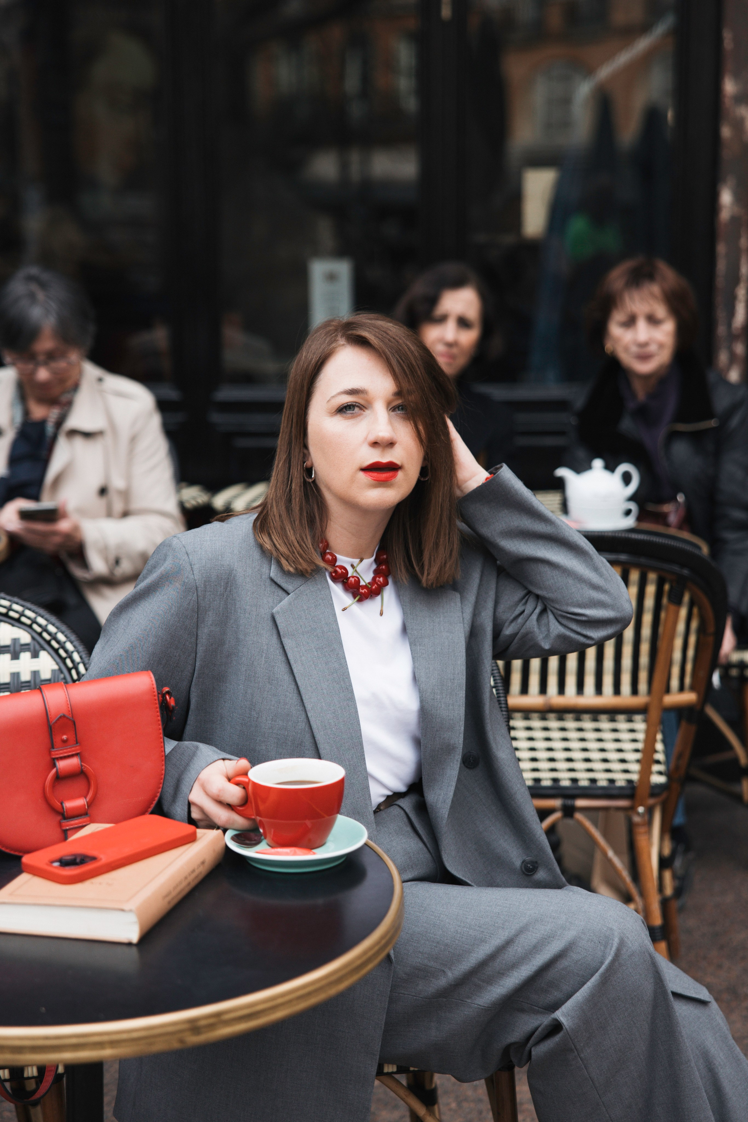 Personal Brand photoshoot in Toulouse. Eugenie Smirnova — wedding, corporate and lifestyle photographer in Toulouse and Southwest France