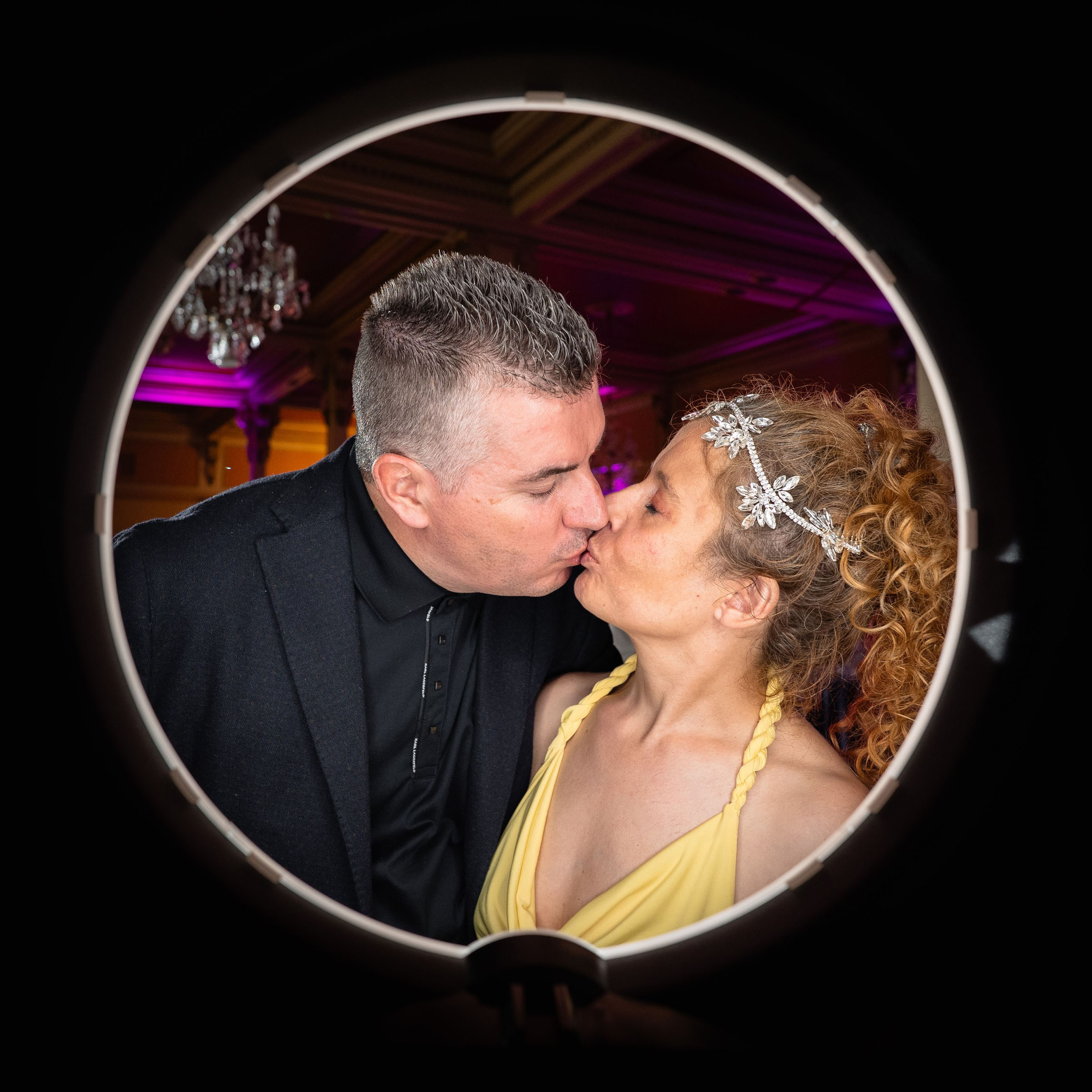 Photocircle y fotos de boda de Andrea y Jose en el Casino de Huesca. PIXLOVE - Fotógrafos de bodas Huesca Pirineos Zaragoza