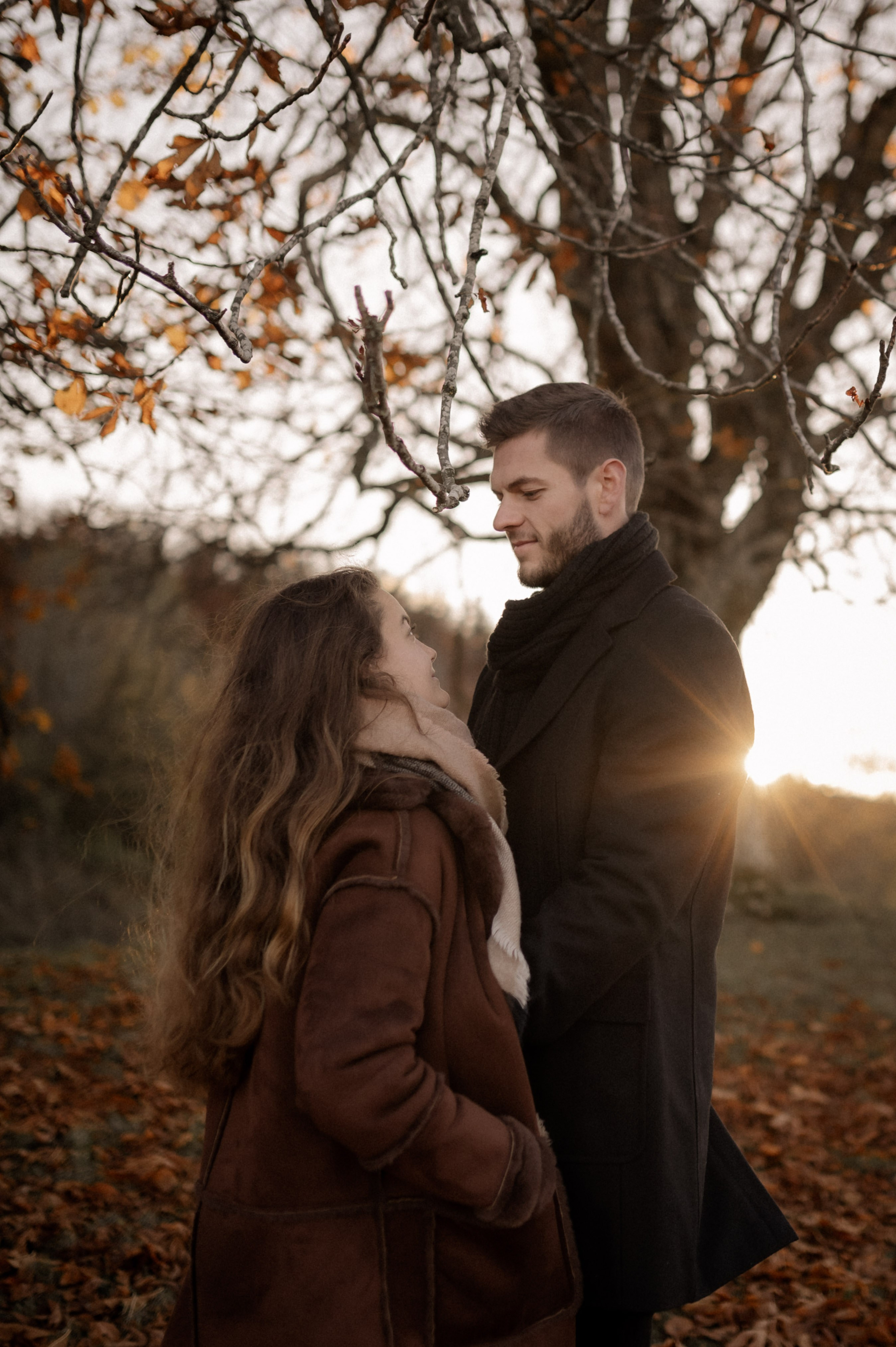 Wenn der Wind flüstert | Paarshooting am Gelben Berg. Фотограф в Нюрнберге Ирина Менерт из Ансбаха