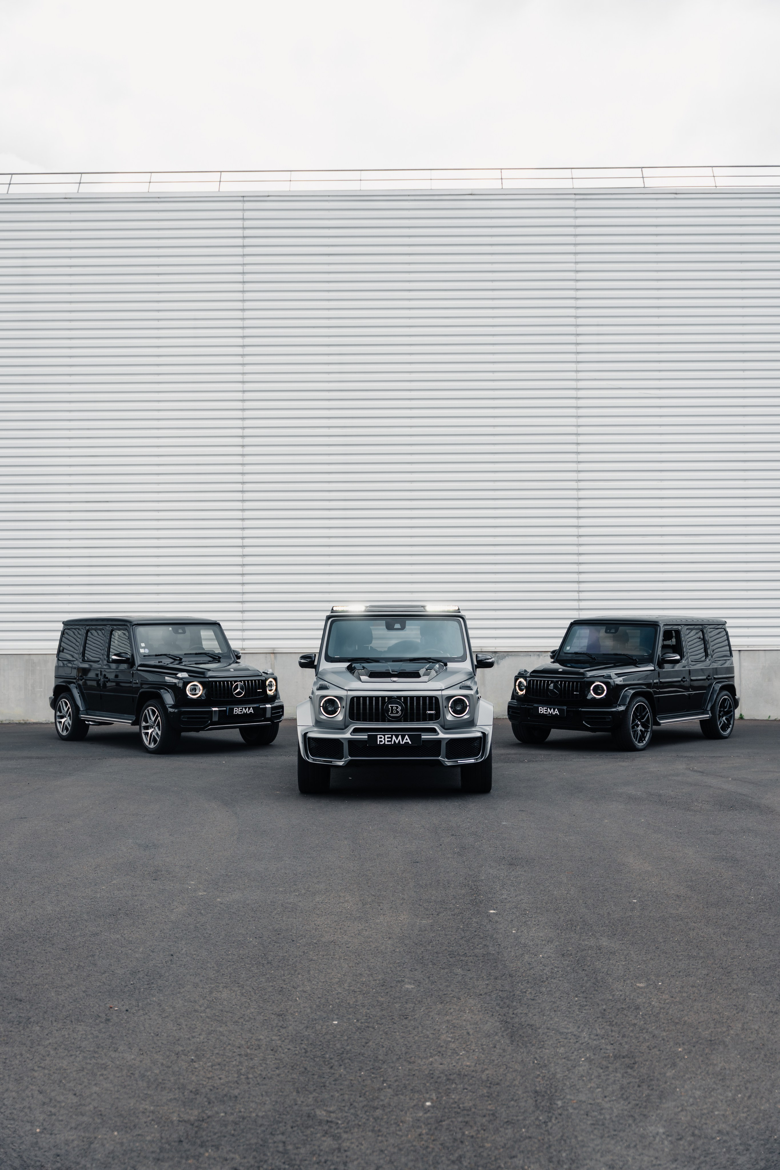 Mercedes G63×3. Photographer in Paris — Vitalii Motruk