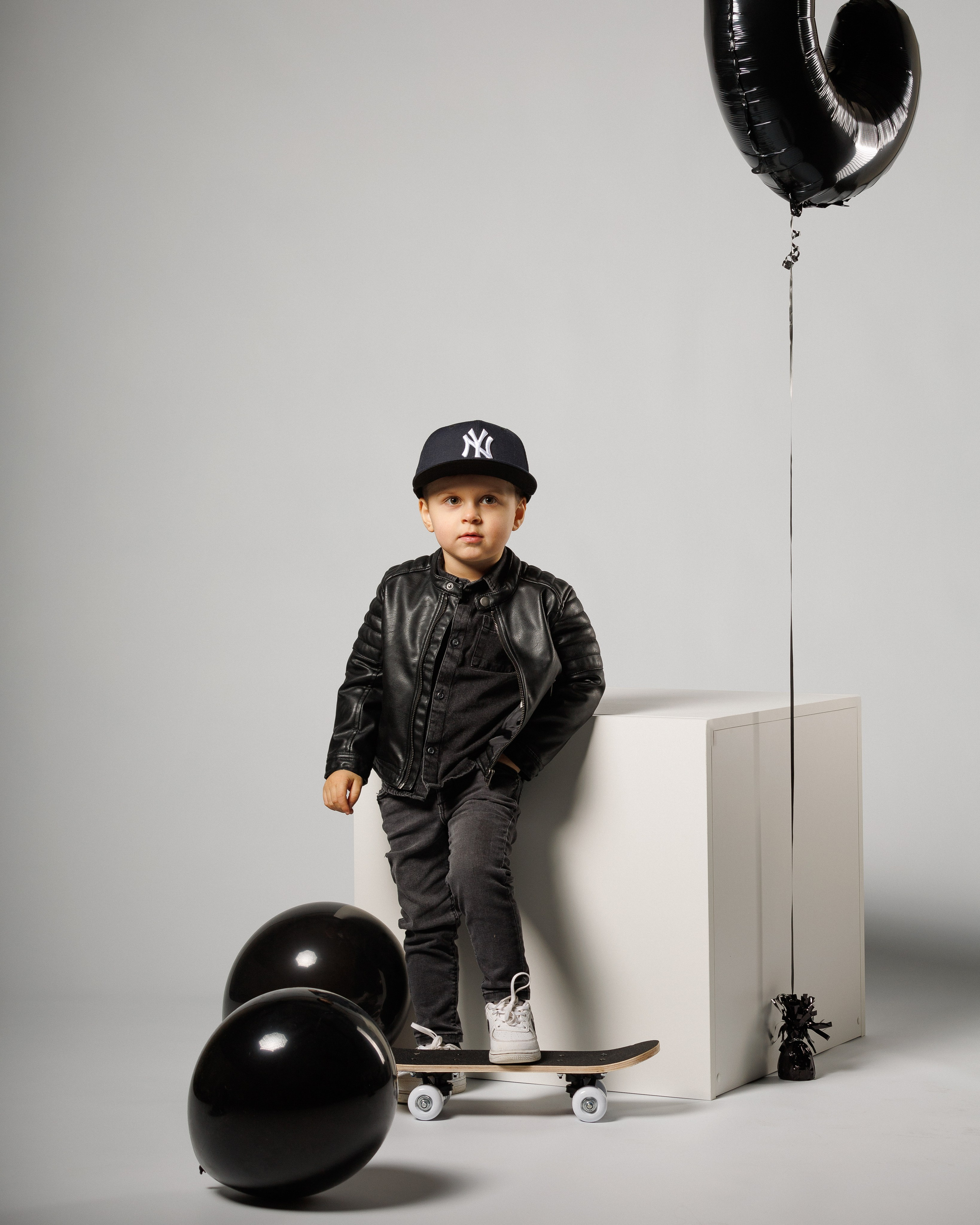 ValStudio. Https://valphoto.wfolio.pro/