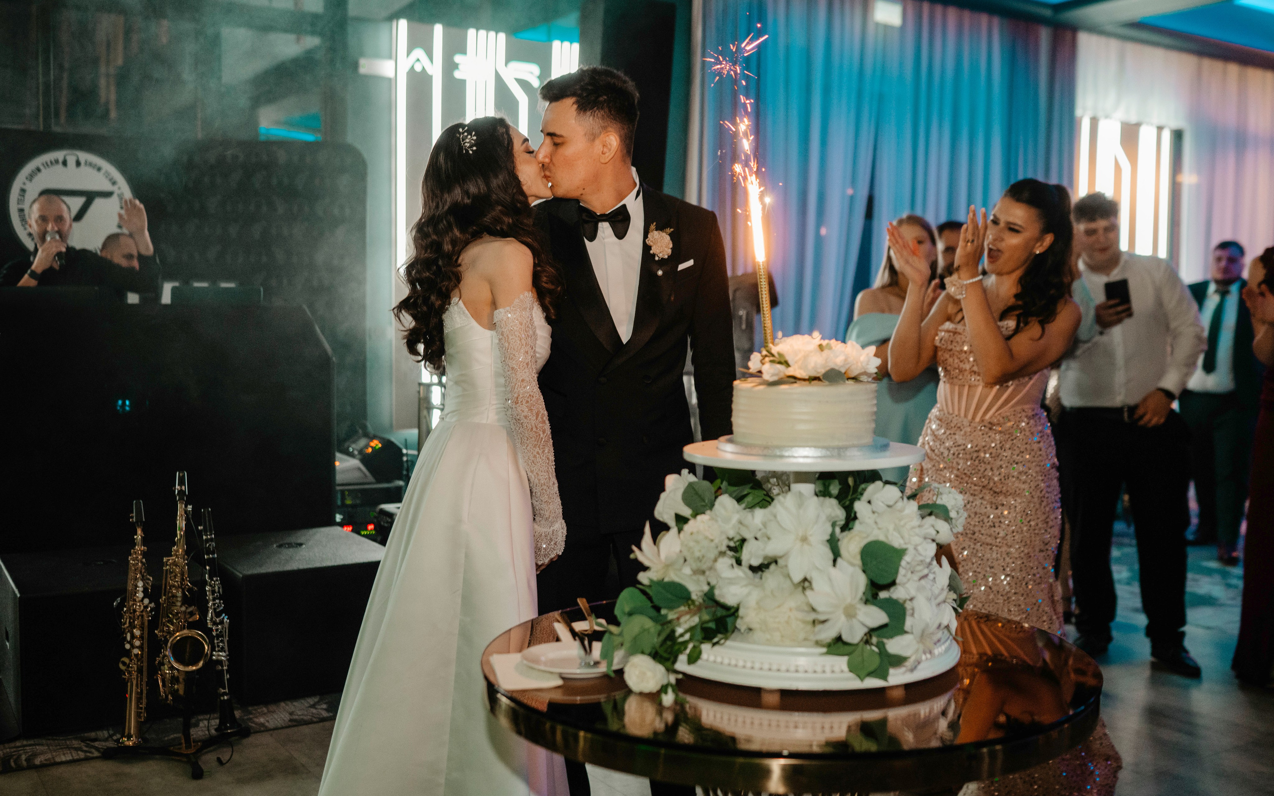 🤎 I o a n a  & D a n i e l — Wedding Day Preview. Wedding & Family Photographer