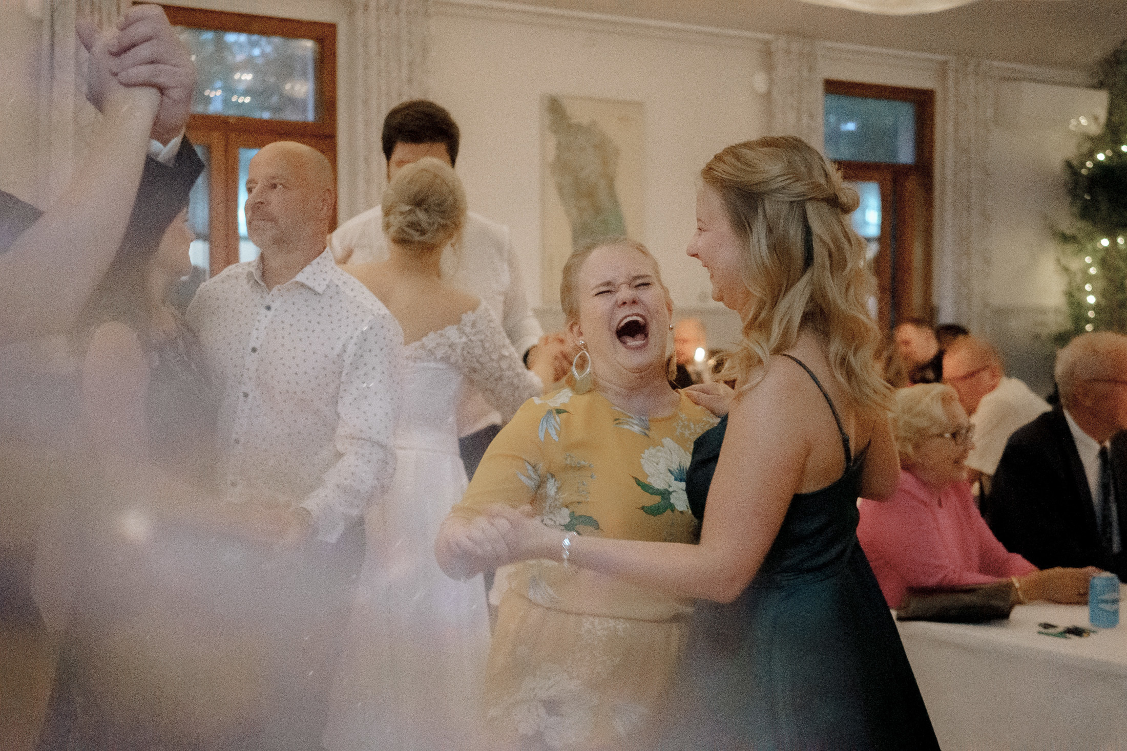 Anniina&Teemu, Pyhtään kirkonkylä, hääkuvaaja Kotka