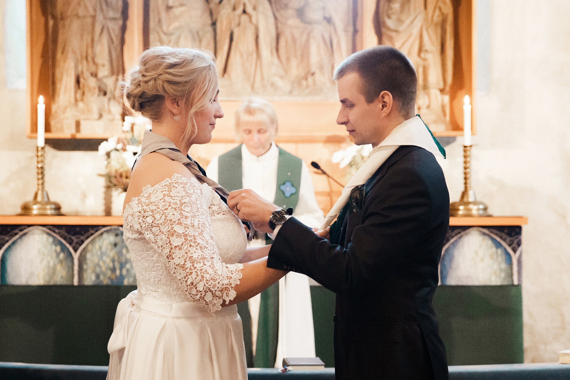 Anniina&Teemu, Pyhtään kirkonkylä, hääkuvaaja Kotka