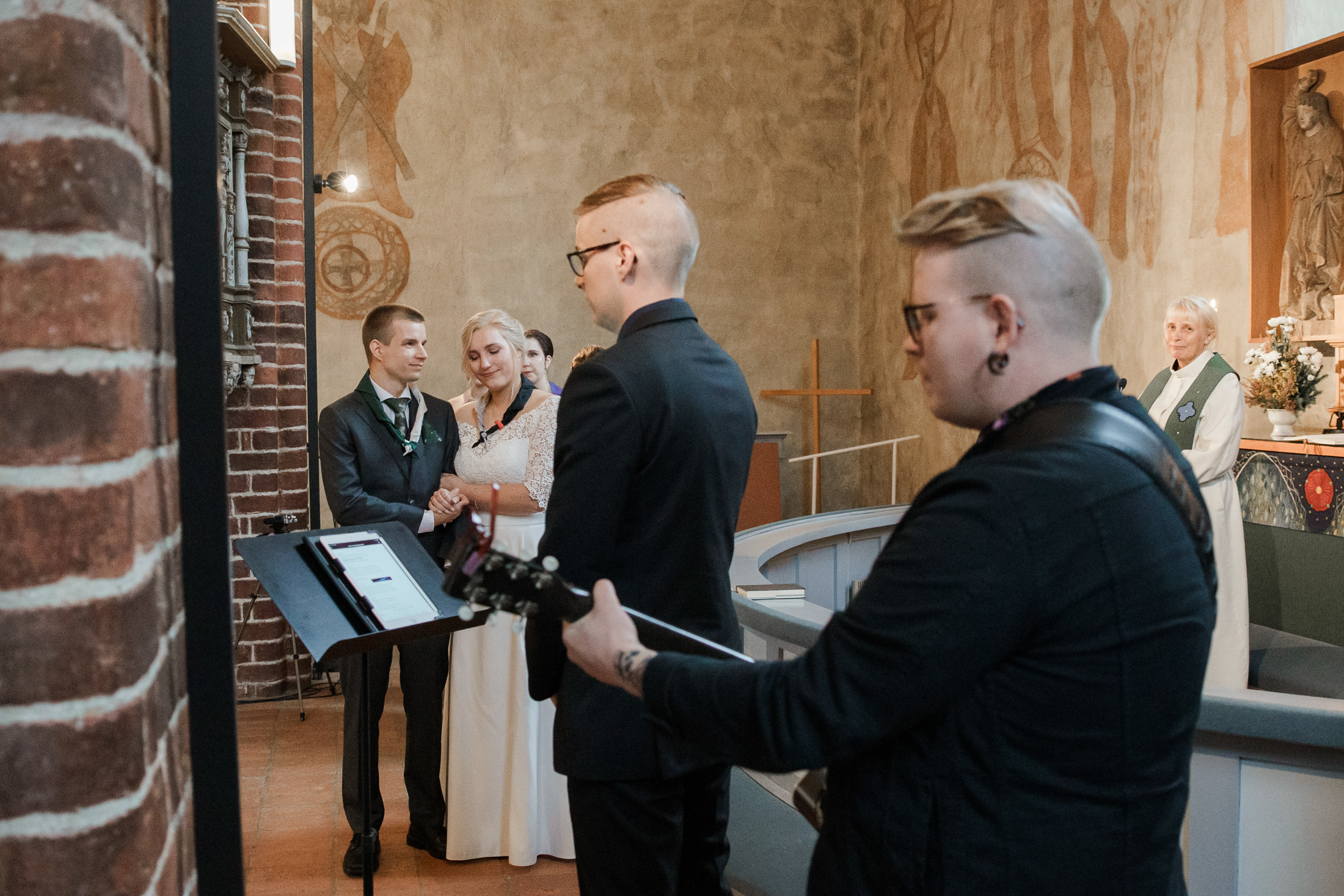 Anniina&Teemu, Pyhtään kirkonkylä, hääkuvaaja Kotka