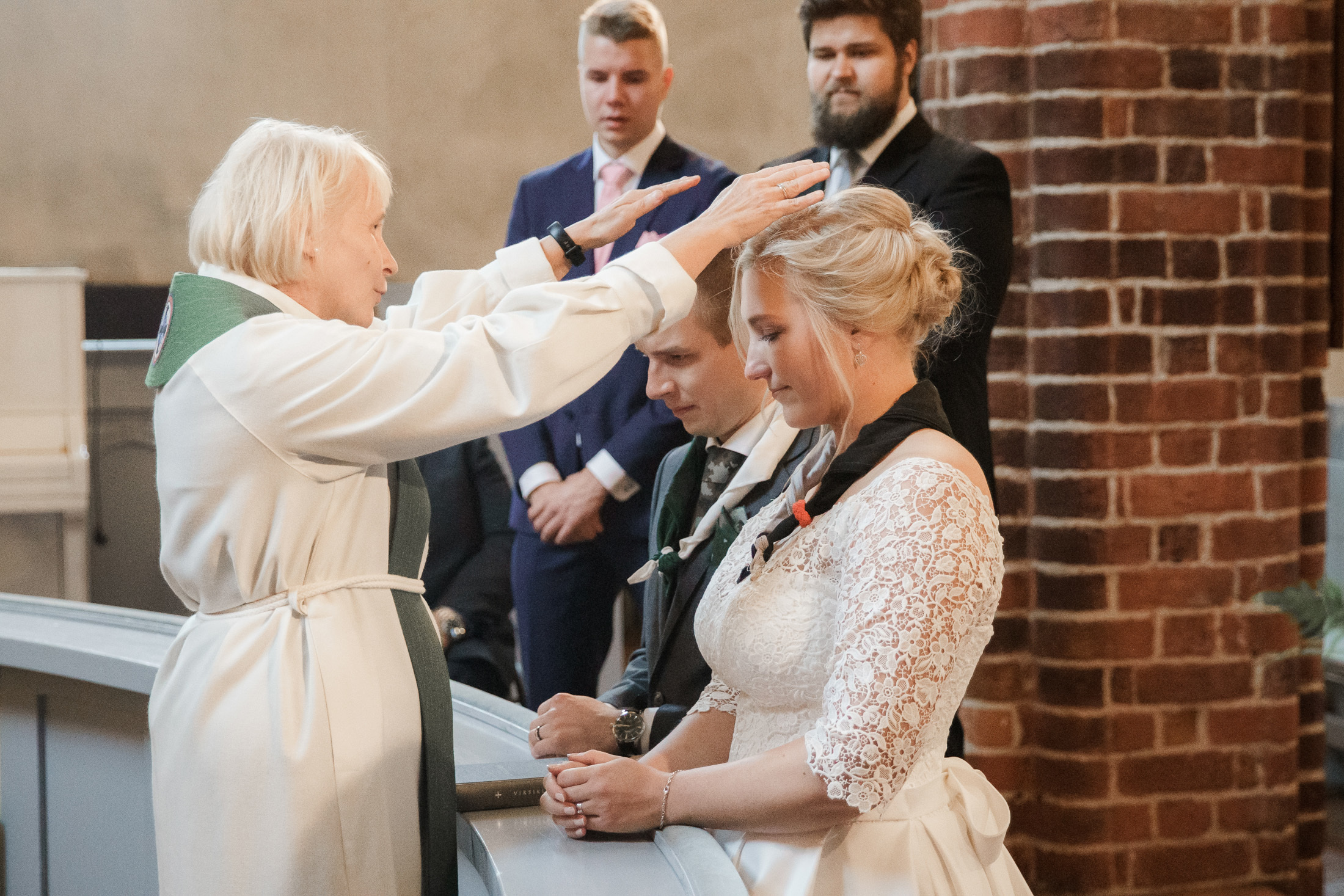 Anniina&Teemu, Pyhtään kirkonkylä, hääkuvaaja Kotka