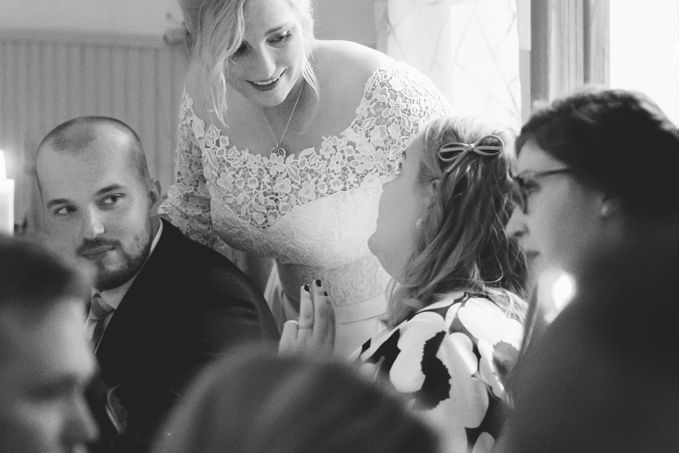 Anniina&Teemu, Pyhtään kirkonkylä, hääkuvaaja Kotka