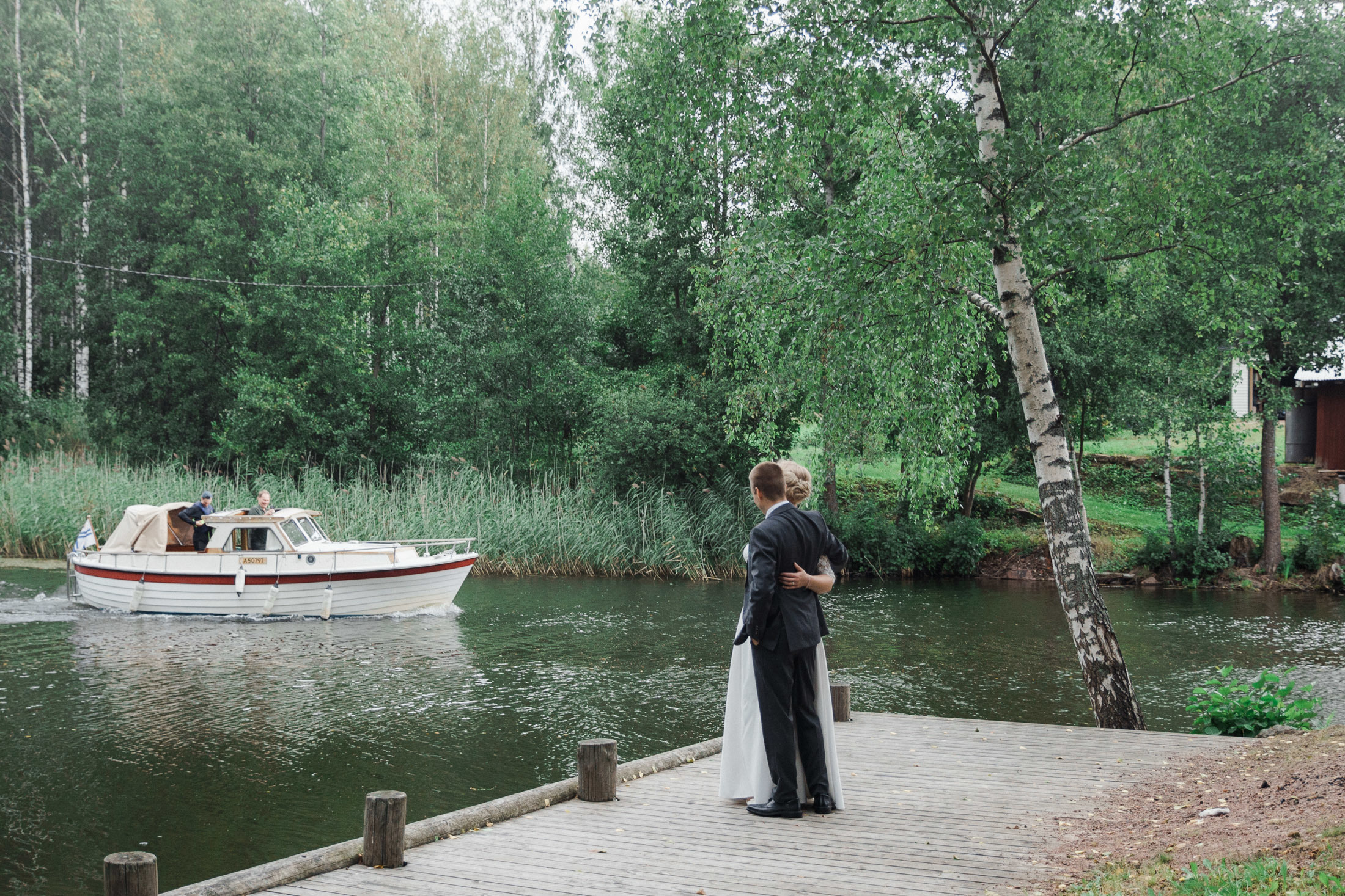 Anniina&Teemu, Pyhtään kirkonkylä, hääkuvaaja Kotka