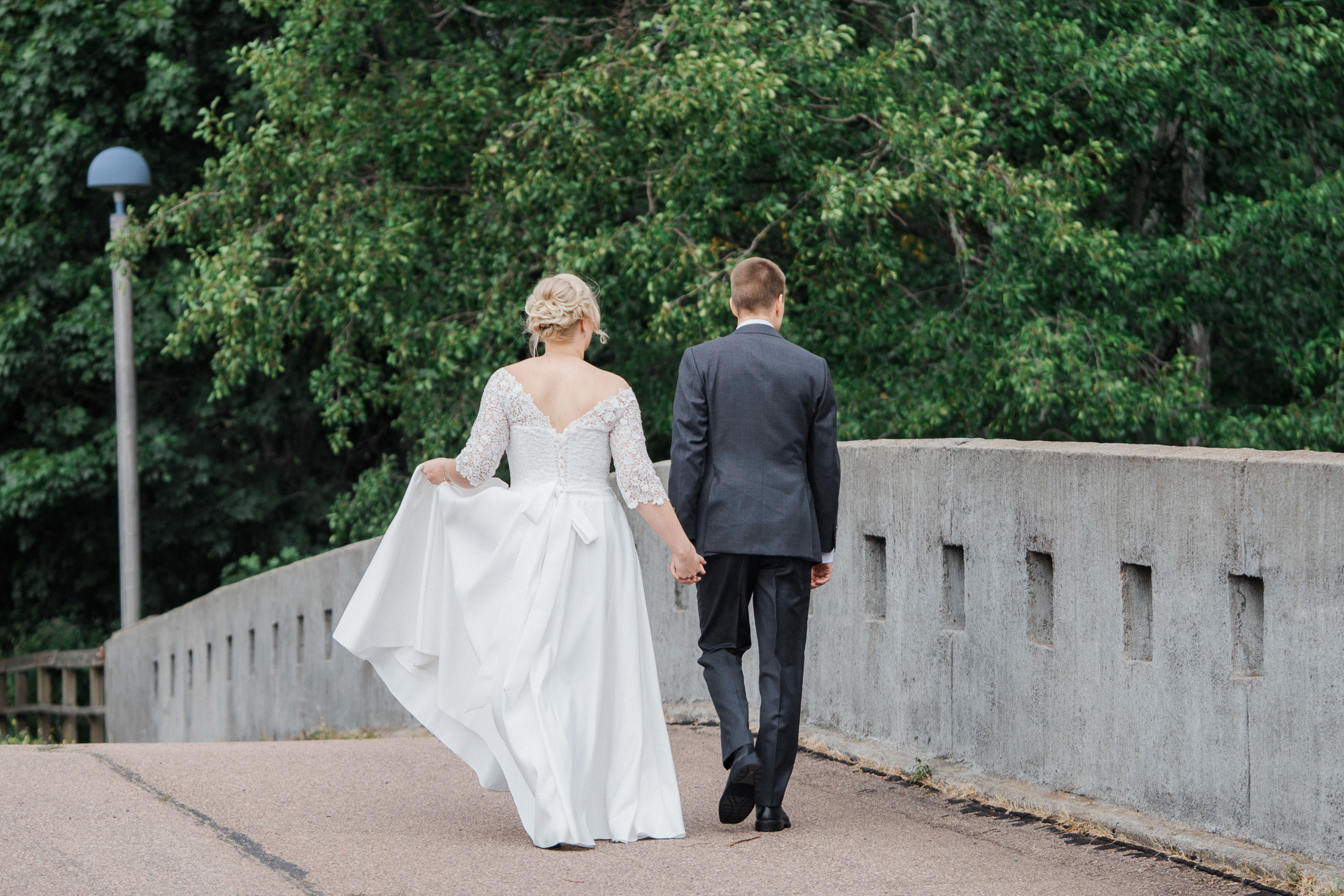 Anniina&Teemu, Pyhtään kirkonkylä, hääkuvaaja Kotka
