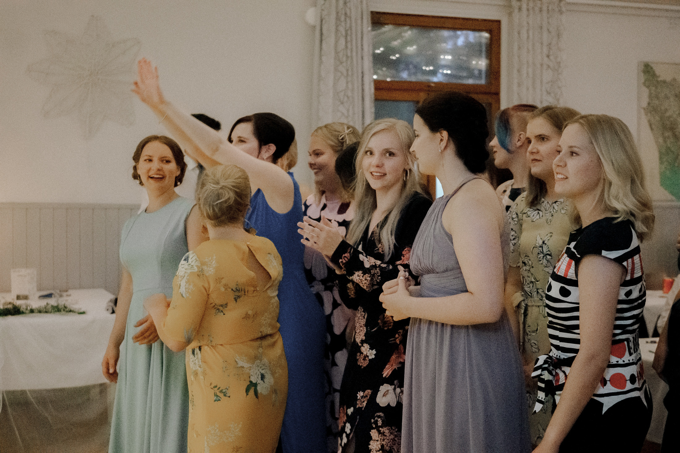 Anniina&Teemu, Pyhtään kirkonkylä, hääkuvaaja Kotka