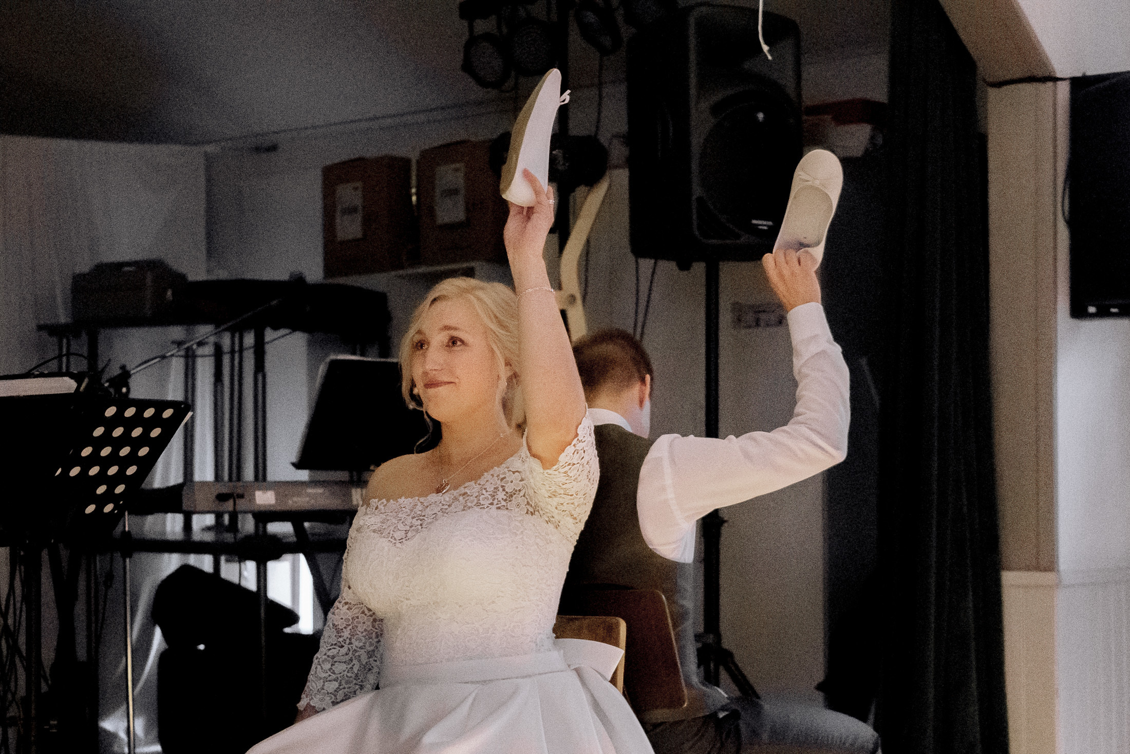 Anniina&Teemu, Pyhtään kirkonkylä, hääkuvaaja Kotka