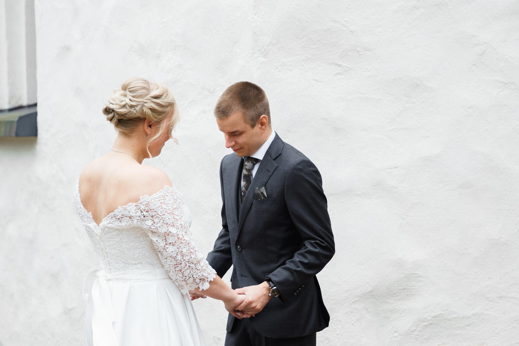 Anniina&Teemu, Pyhtään kirkonkylä, hääkuvaaja Kotka