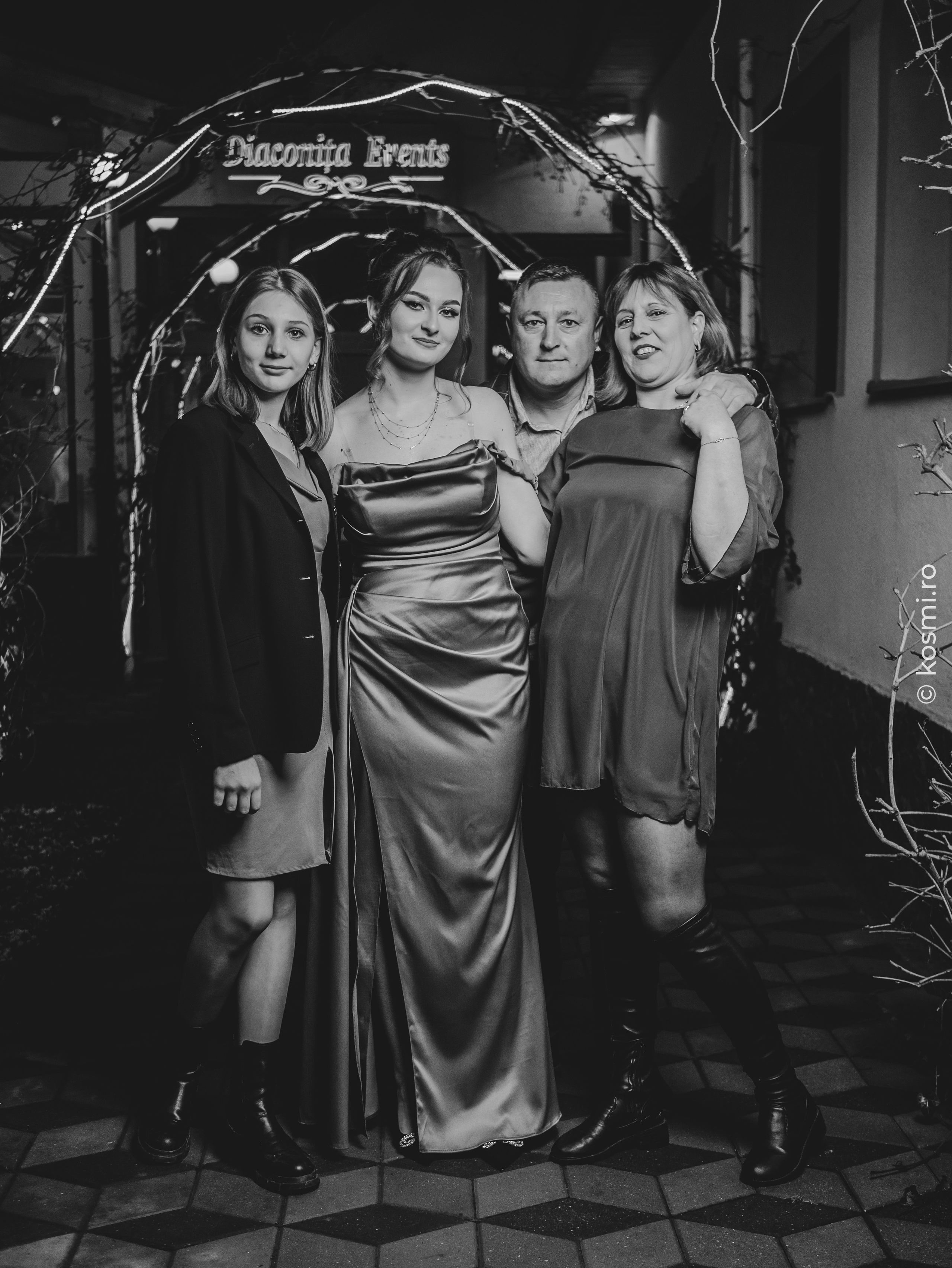 Majorat Andreea. Kosmi