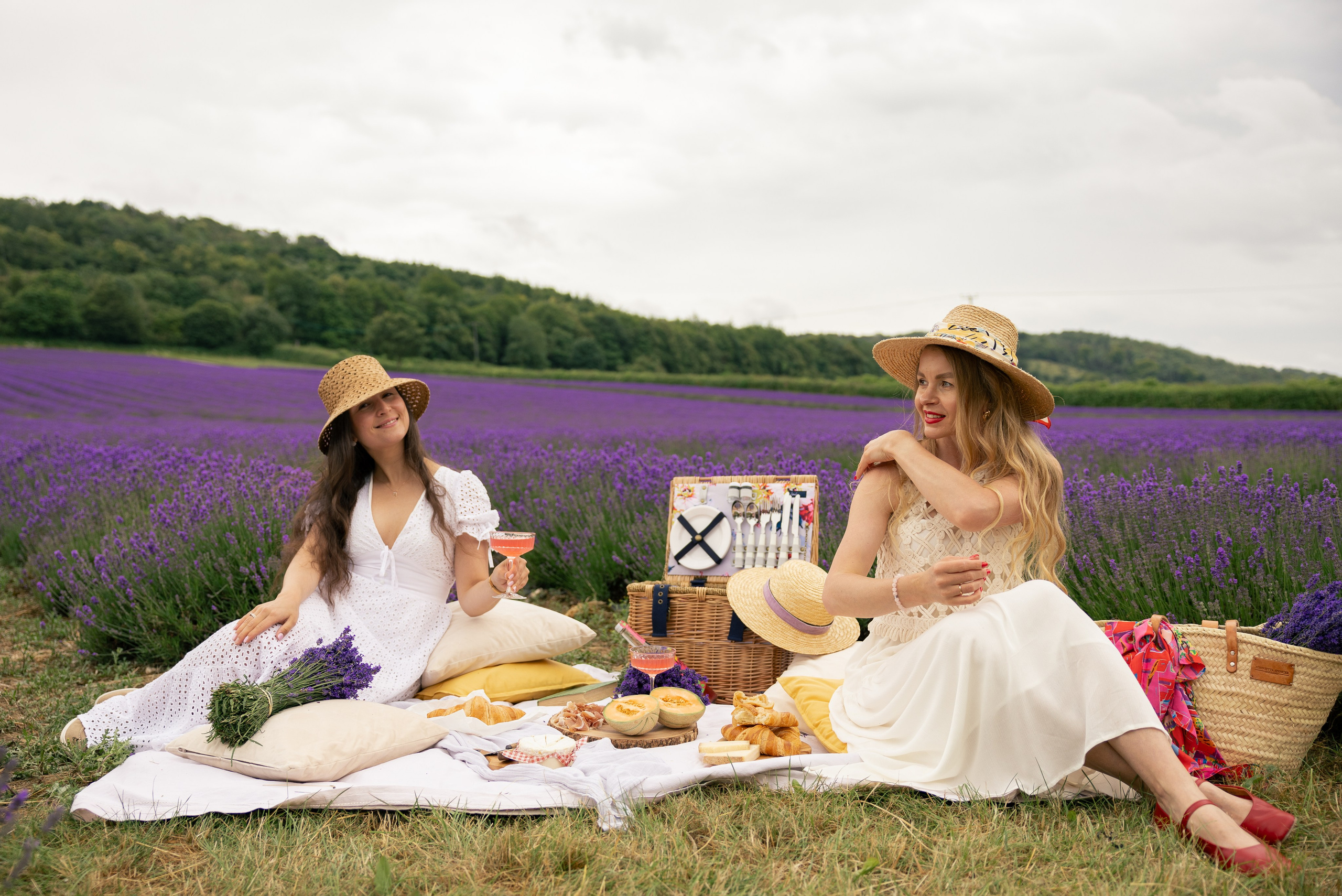 Lavender Picnics. PHOTOGRAPHER IN LONDON