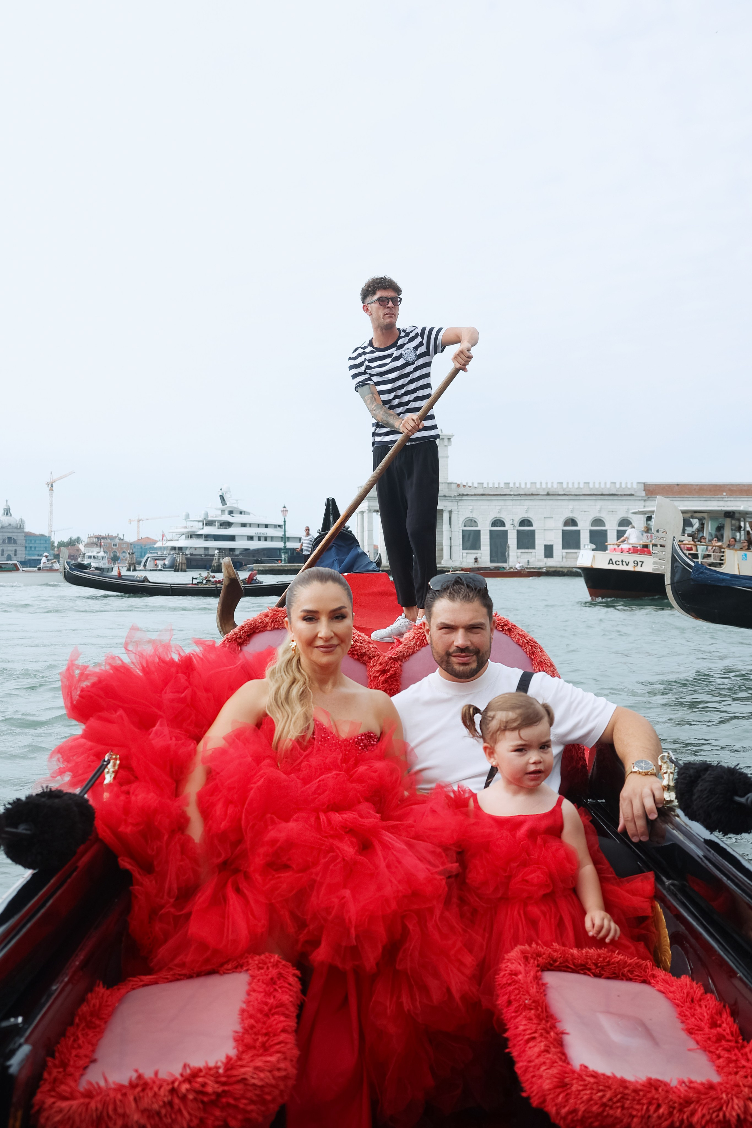 Family photo shoot in Venice. Photographer in Venice, Viktoria Antonova