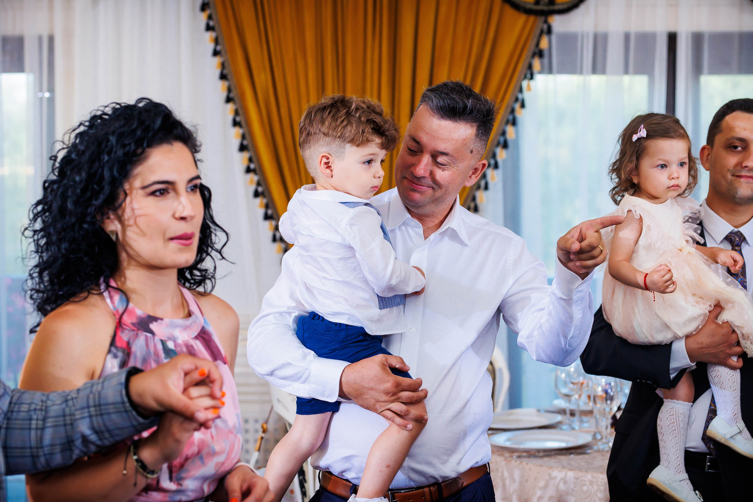 Botez. Dream Studio Galați – ședințe foto profesionale pentru familie, portrete și evenimente