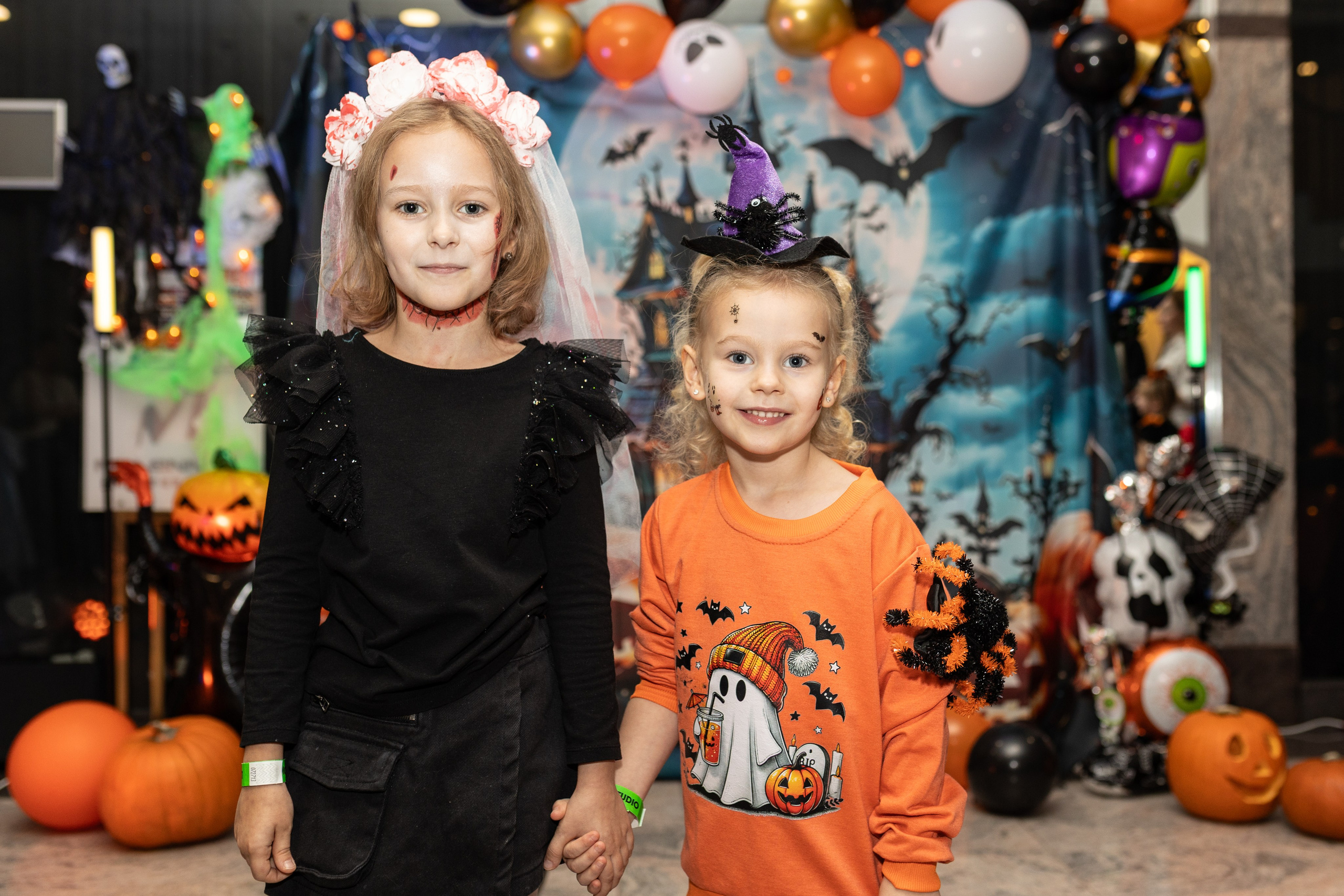 Leo dance studio Helloween 2025. Семейный и детский фотограф в Варшаве Мила Бобровская