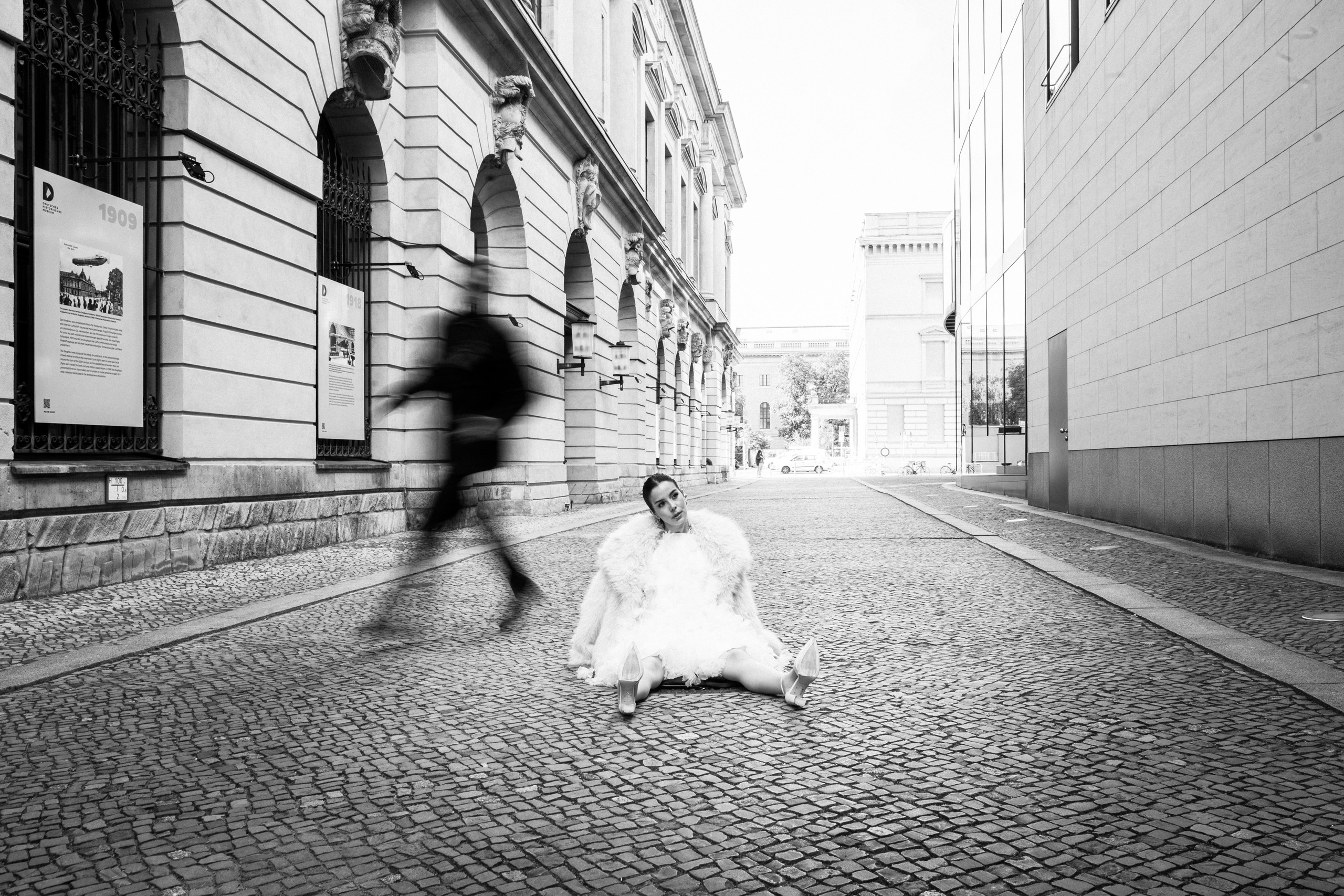 Zeitlose Eleganz: Ihre Hochzeit in Schwarz-Weiß. Hochzeitfotograf in Bielefeld