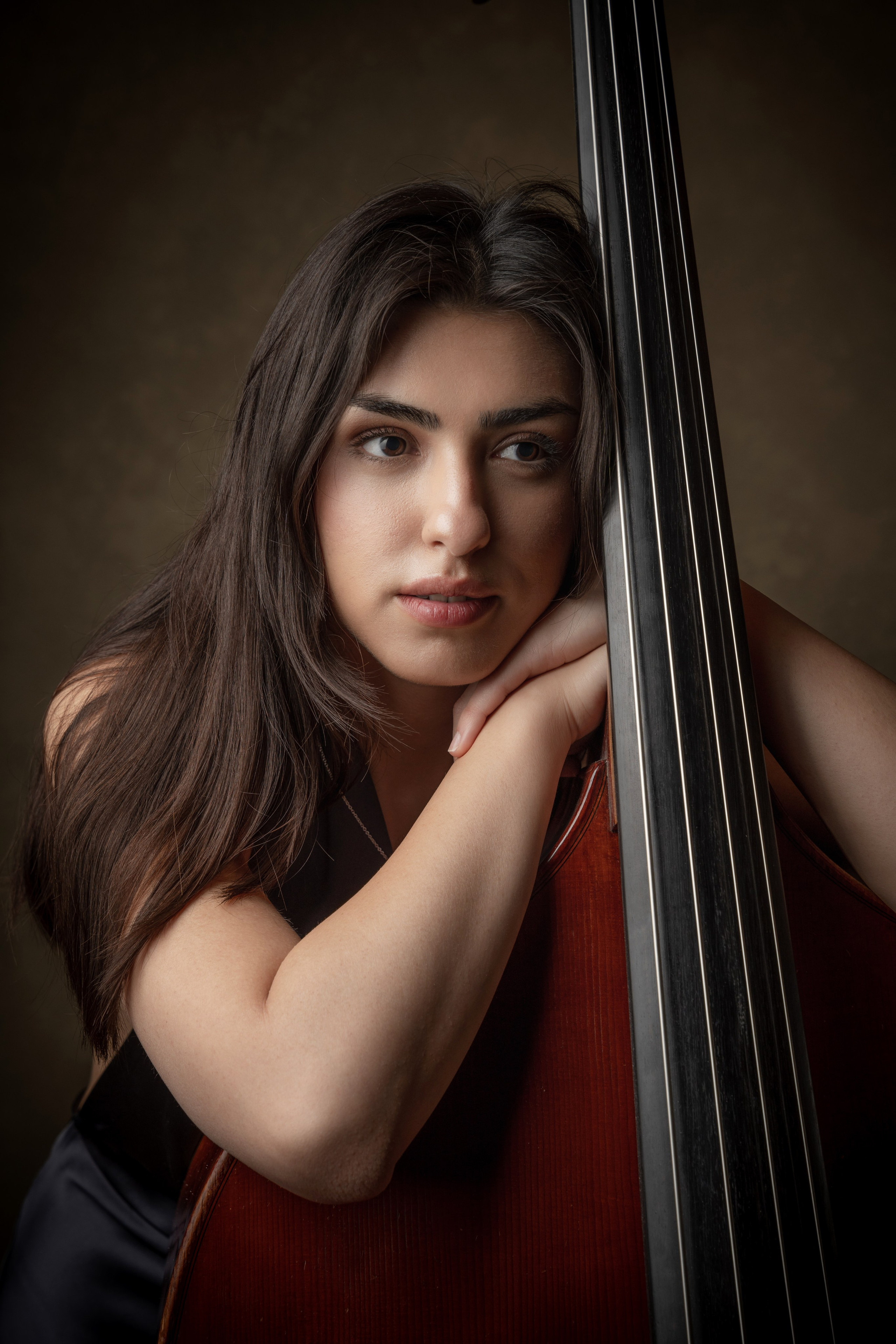 GÖKÇE. Portrait photographer in Germany and all over Europe Mischa Blank