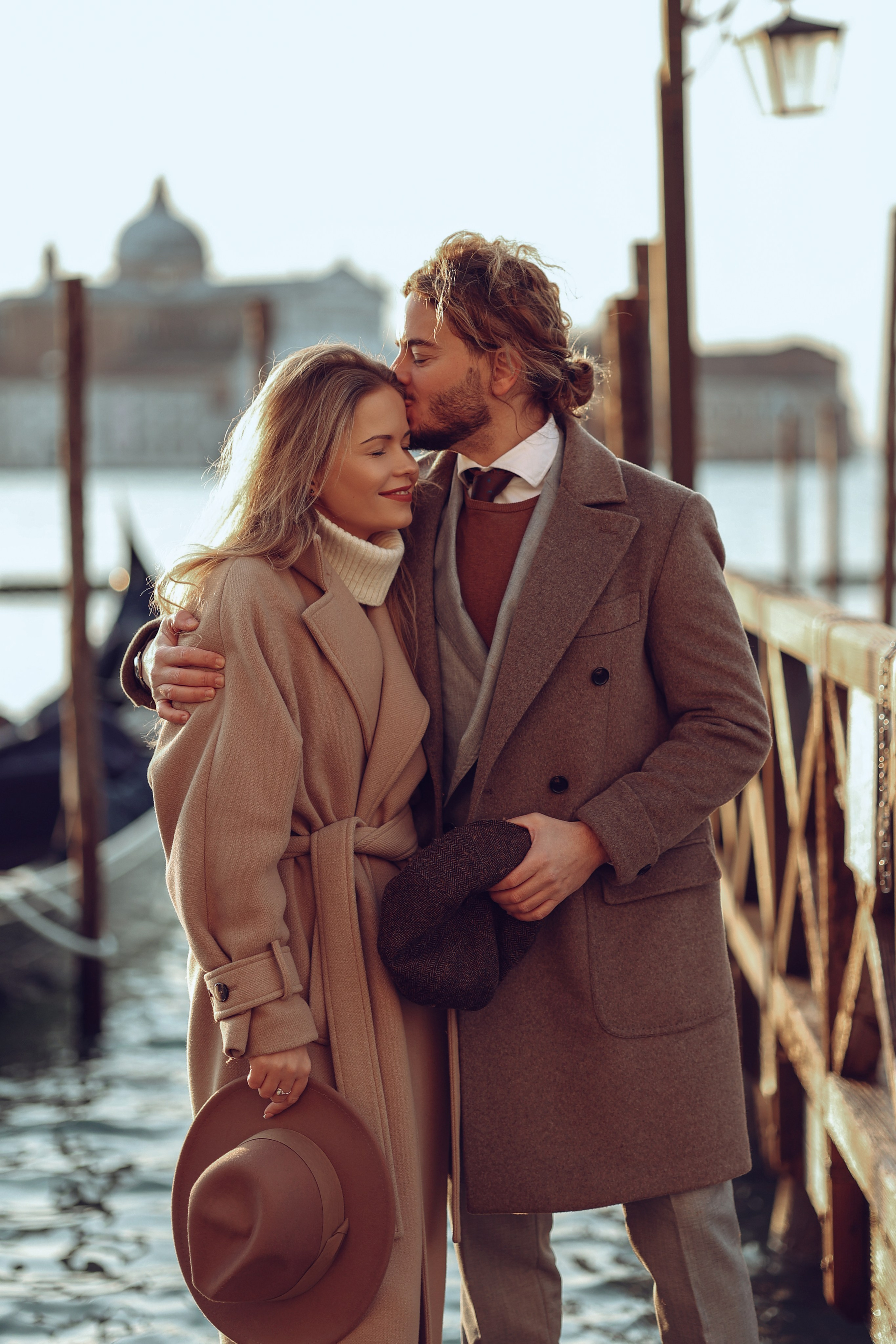 Winter photo shoot in Venice. Photographer in Venice, Viktoria Antonova