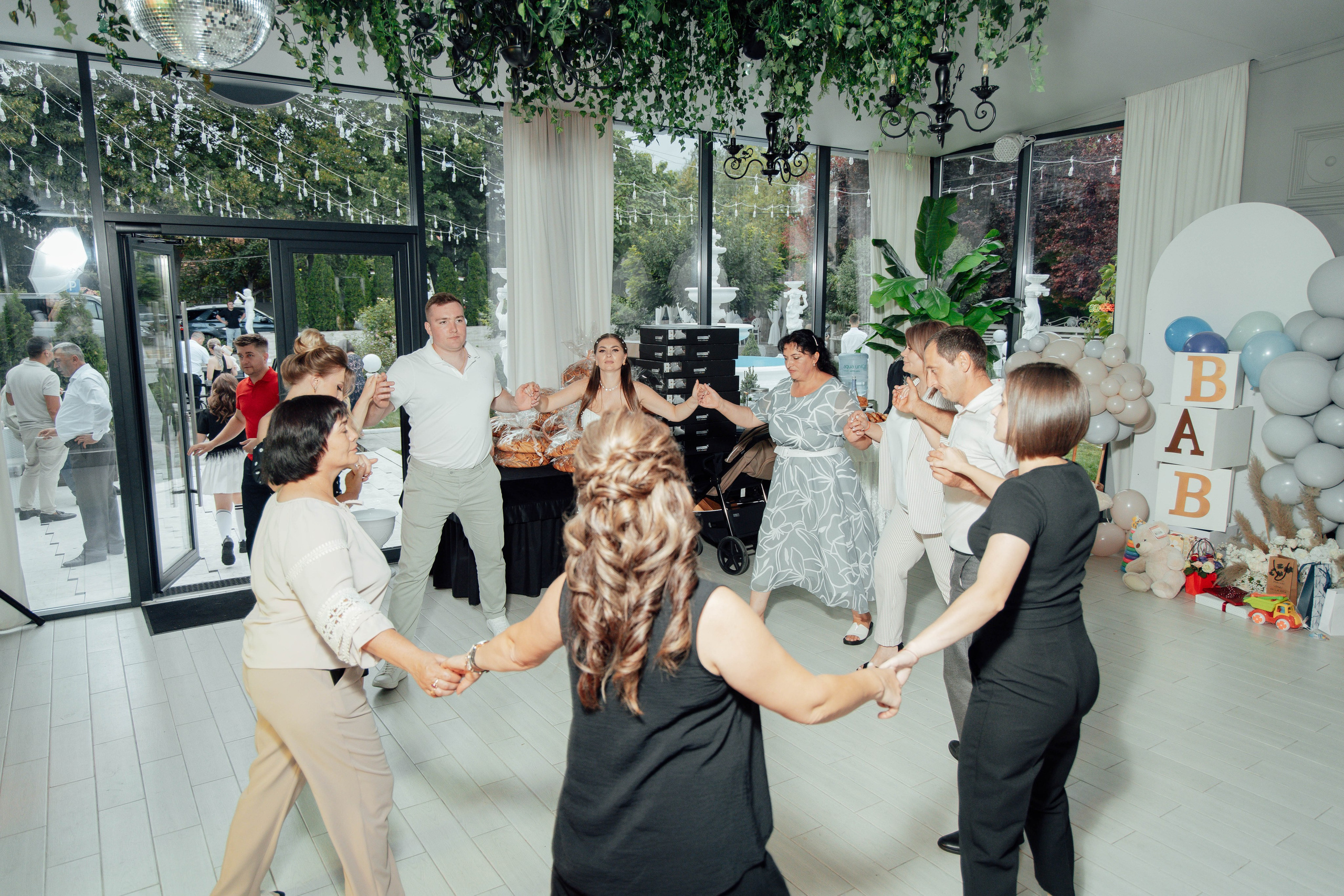 Cumetrie. Свадебный Фотограф, Детский и семейый Фотограф Молдова