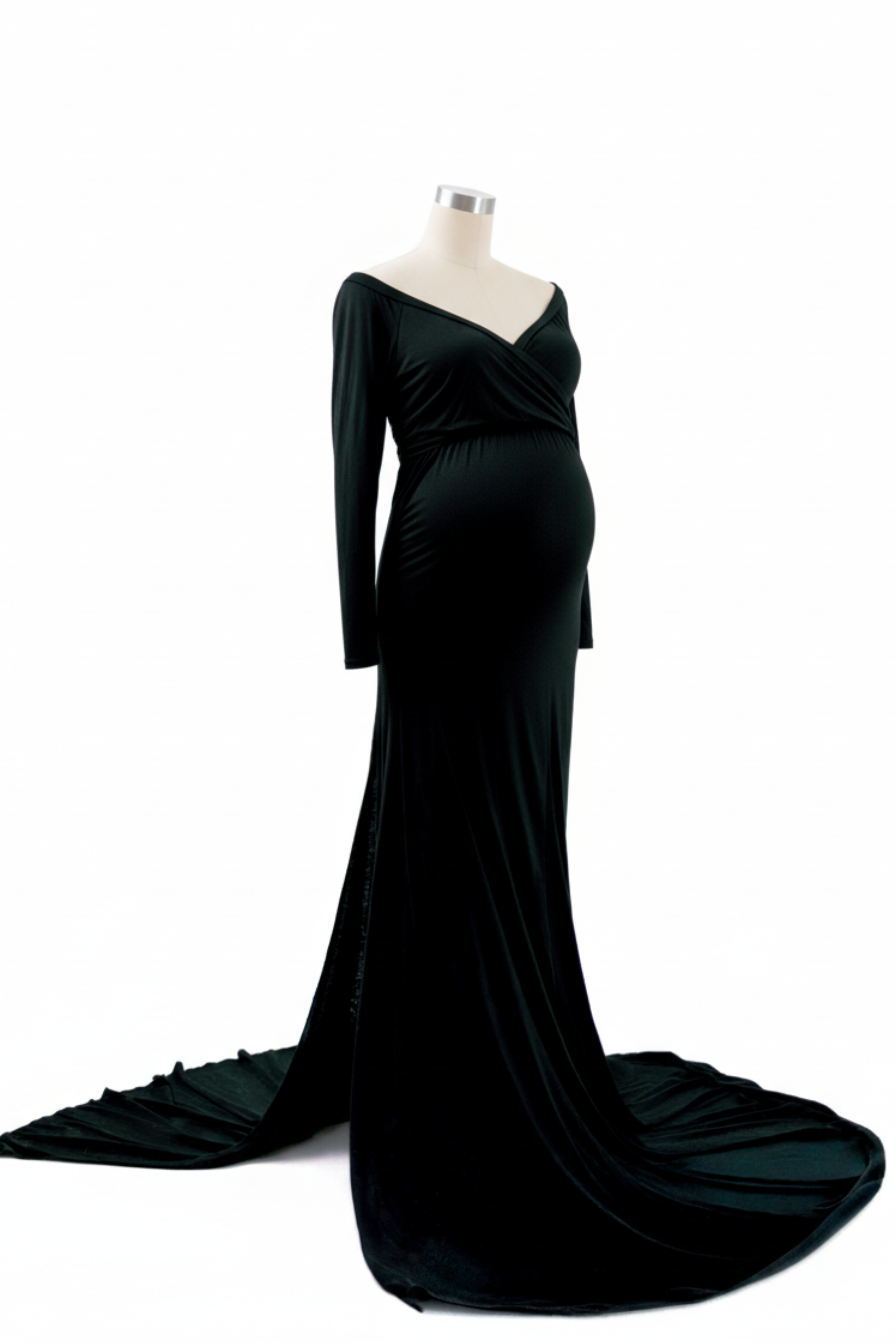 Maternity Wardrobe — Dresses Included for Your Session. Family & Maternity Photographer in Dresden Tatiana Mudryak