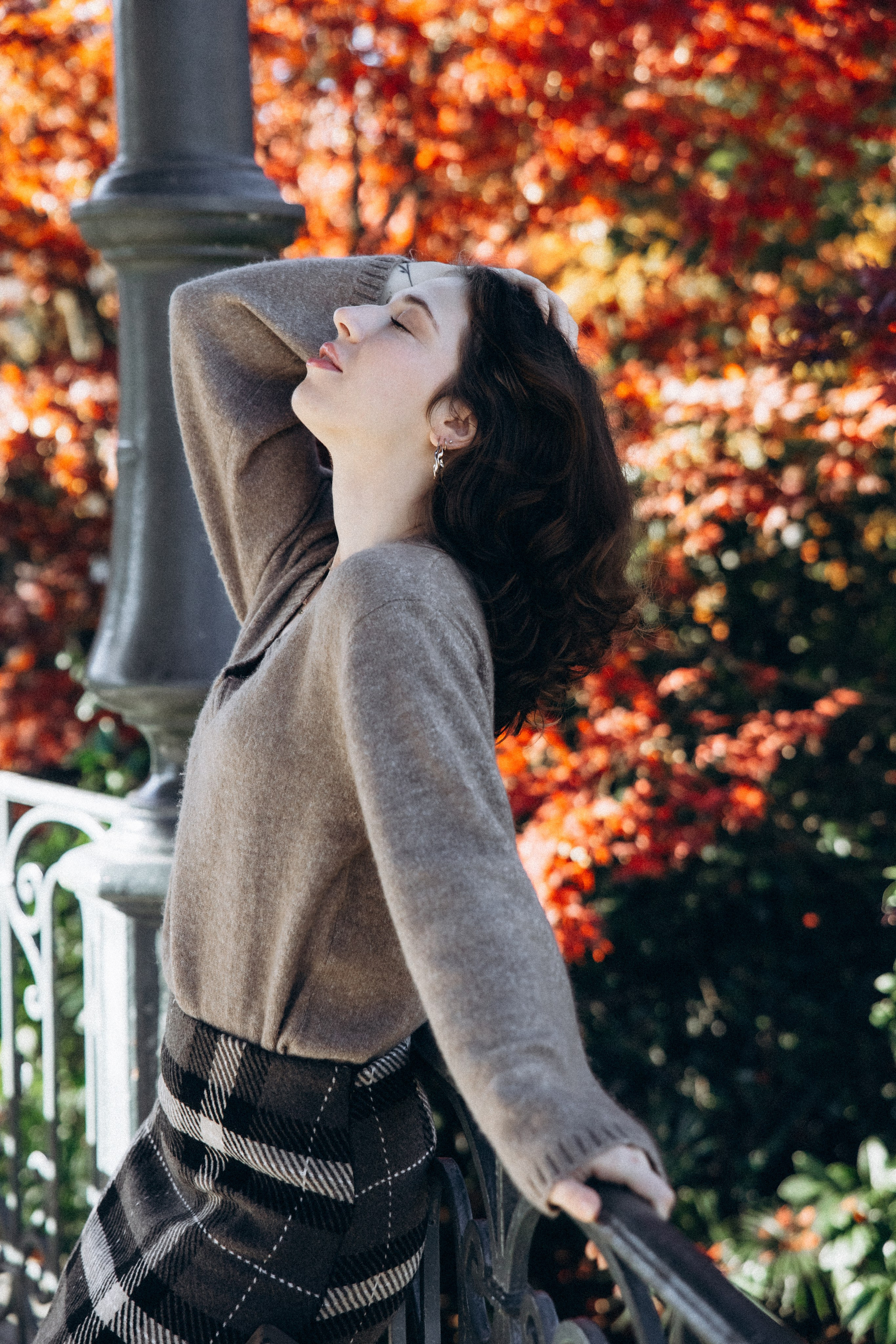 Autumn photoshoot for Elizaveta in Toulouse. Eugenie Smirnova — wedding, corporate and lifestyle photographer in Toulouse and Southwest France