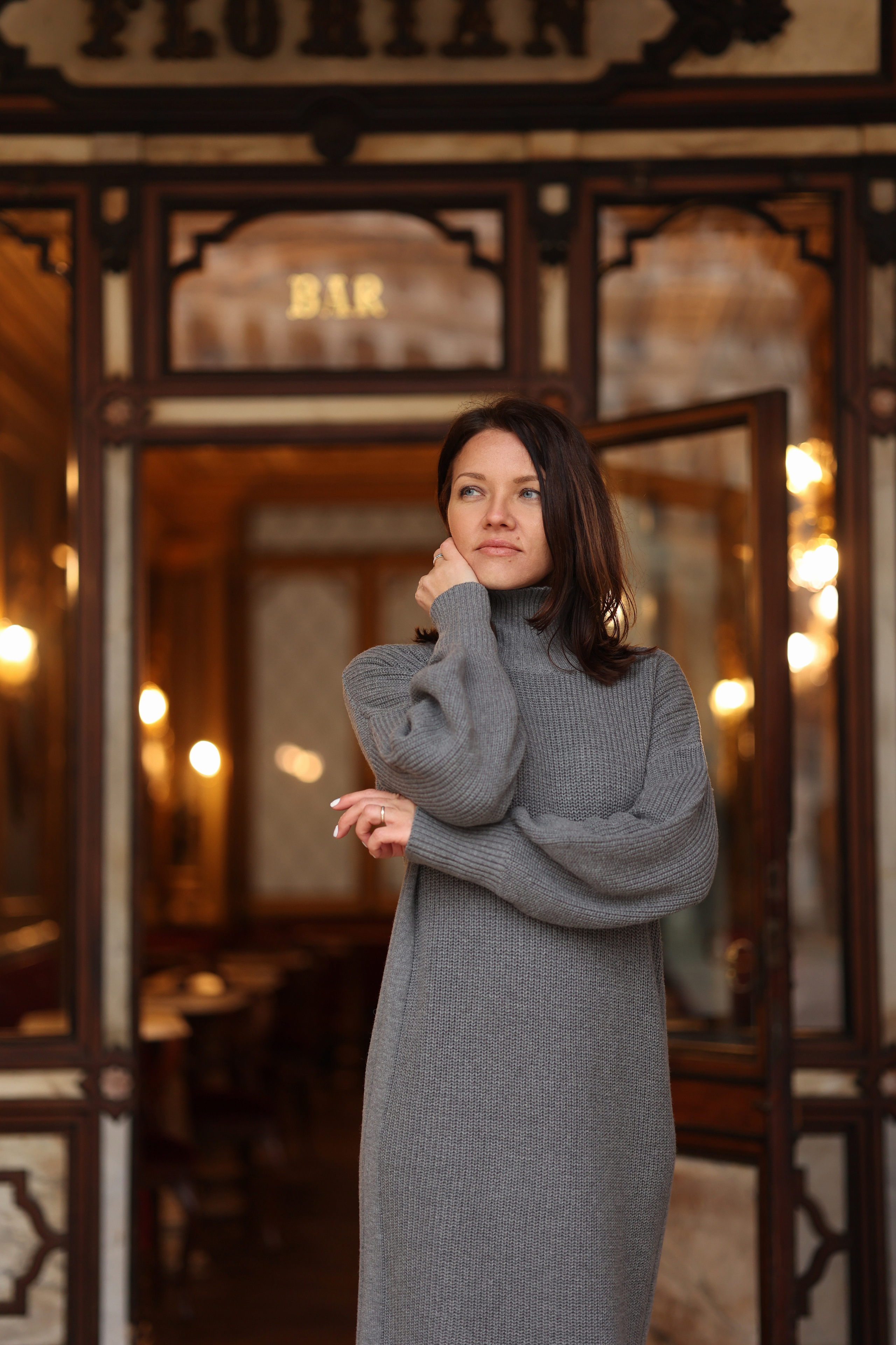 𝙄𝙩'𝙨 𝙘𝙖𝙧𝙣𝙞𝙫𝙖𝙡 𝙩𝙞𝙢𝙚. Photographer in Venice, Viktoria Antonova