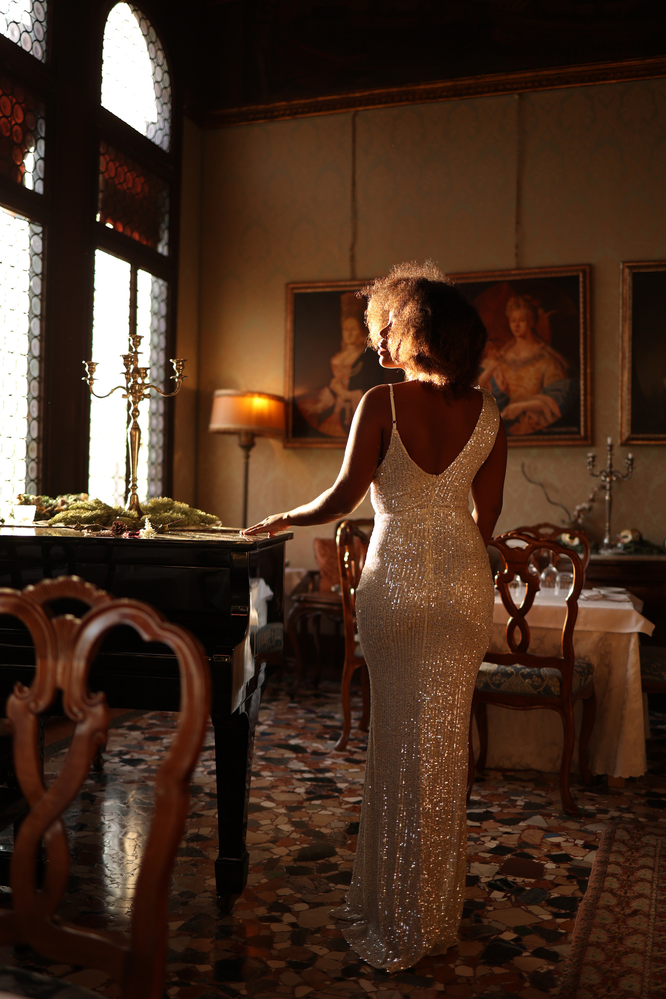 Travel blogger Gladys in Venice. Photographer in Venice, Viktoria Antonova