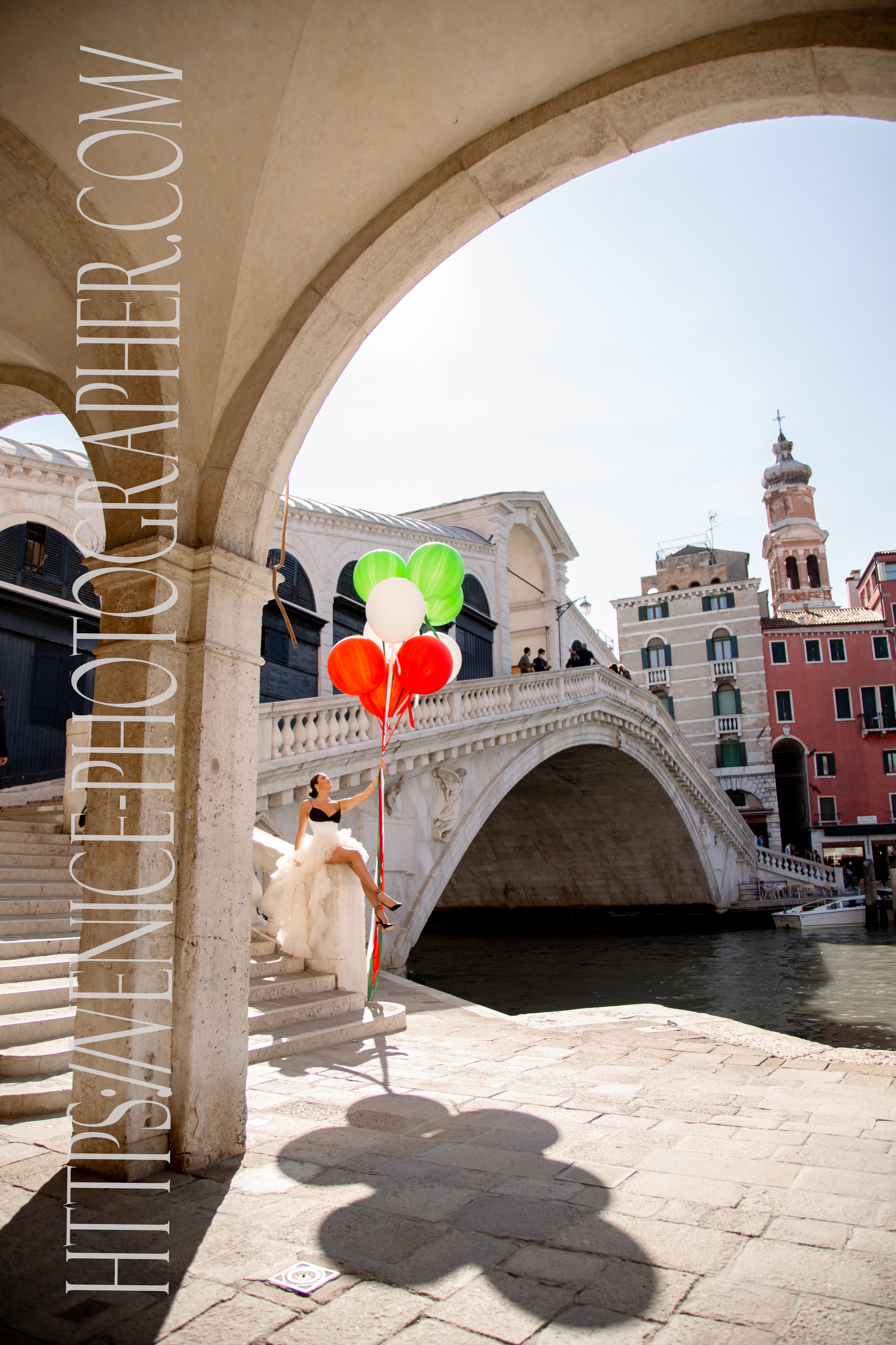 Colourful balloons, best idea for your shooting  