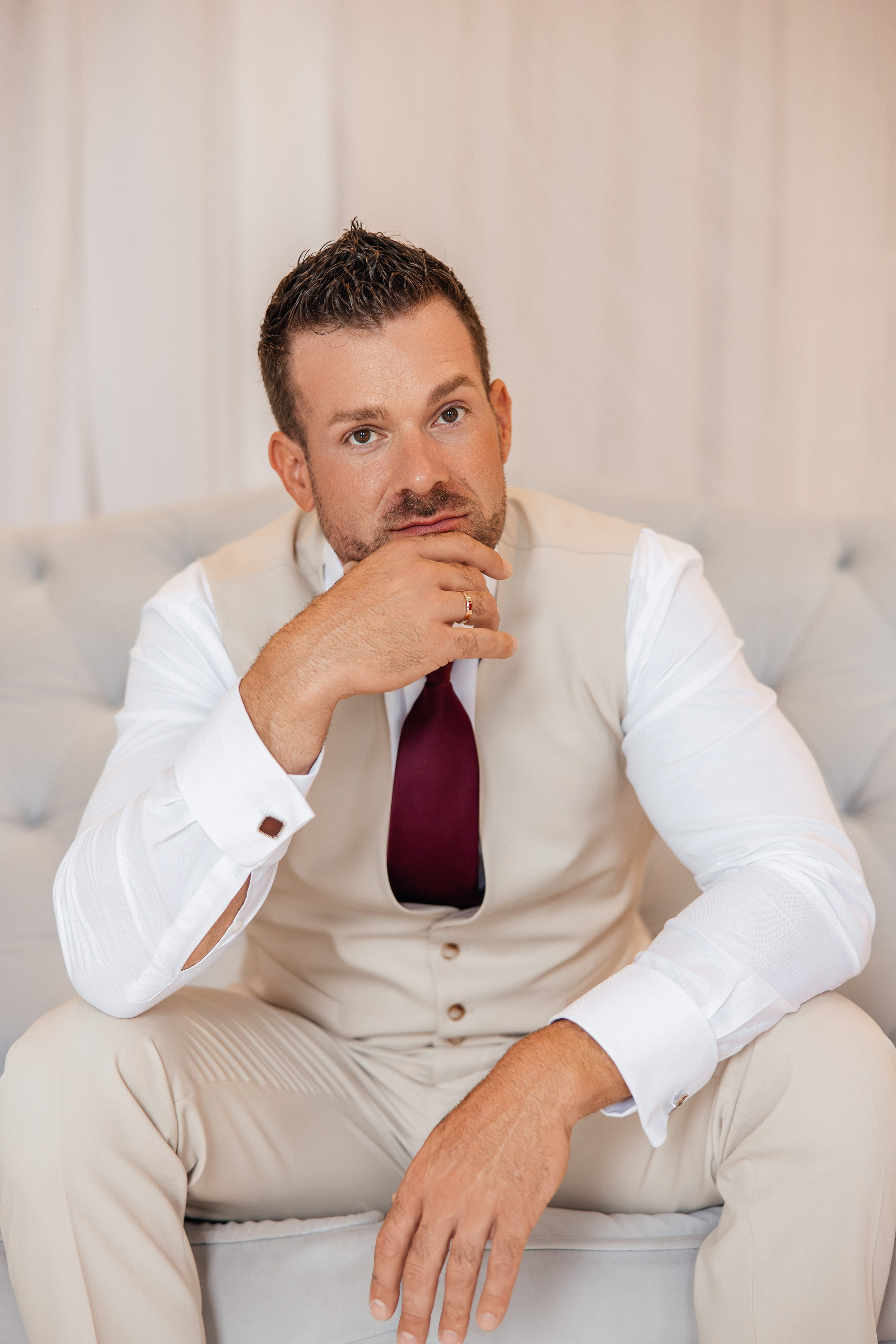 Ryan & Ana. Furduidumitru.com