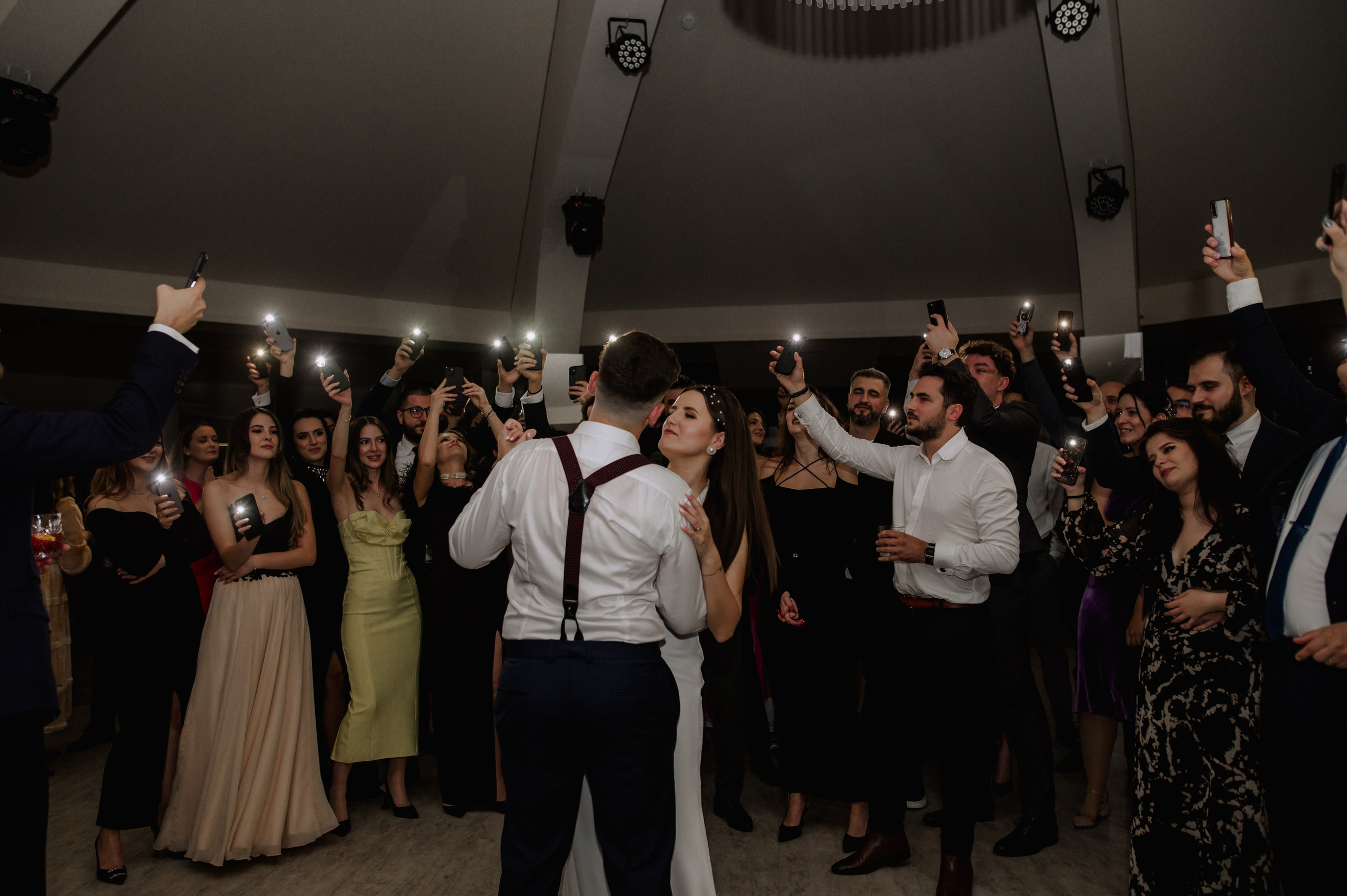 Nunta in Octombrie, in culorile toamnei , la Elysium , Iasi. Proud Vision Weddings | Wedding Photography & Film — Servicii profesionale Foto Video Nunta Iasi