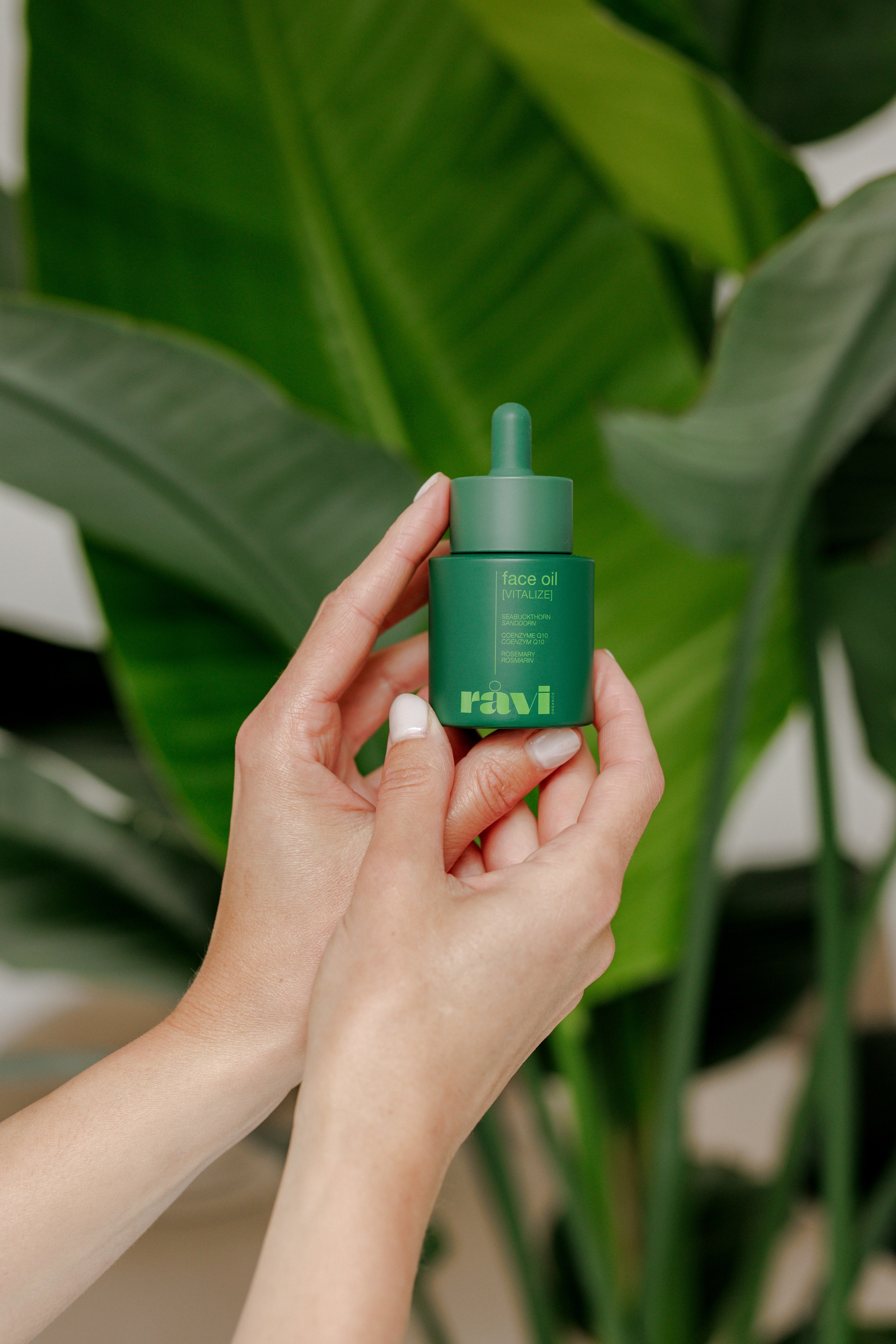 Ravi Organics. Familien- & Hochzeitsfotografin Schweiz. Valeria Diaz in Zürich und Umgebung