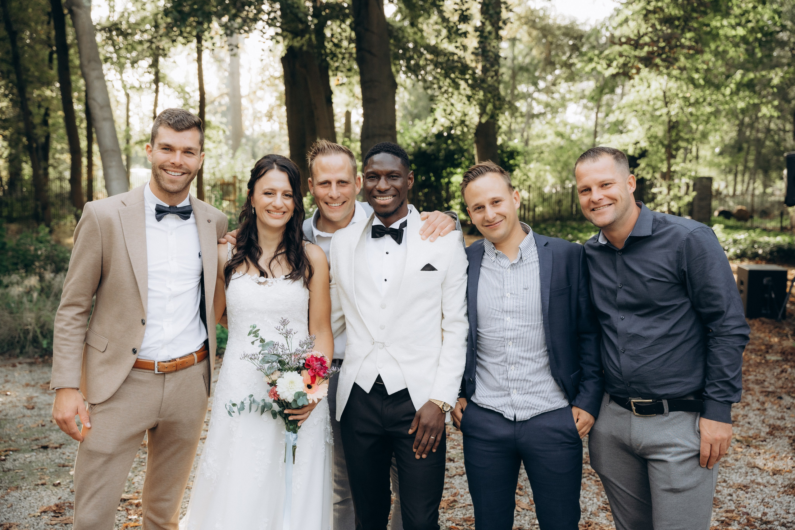 Anisa & Yannick huwelijk in Gent. Little Birdie – Jouw familie- en huwelijksfotograaf in België en daarbuiten