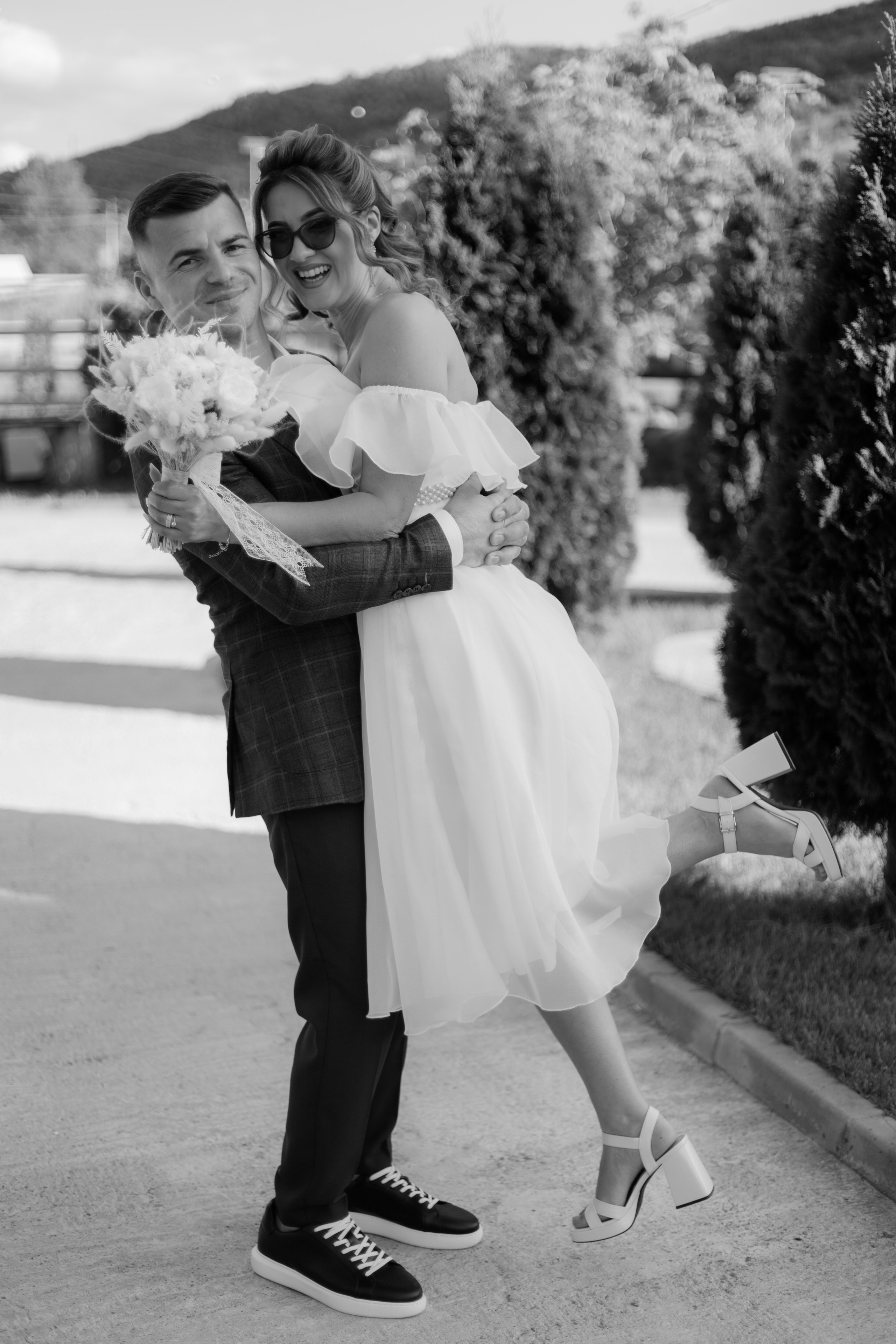 Oana & Vasile. Fotograf si videograf — evenimente si studio