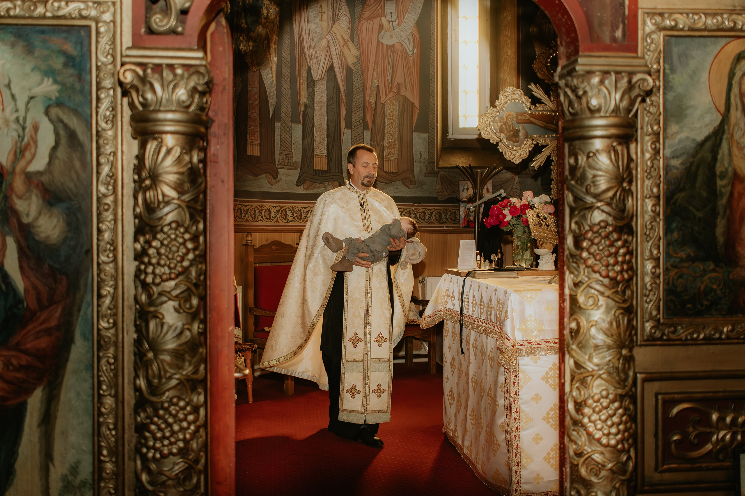 Razvan. Fotograf si videograf — evenimente si studio