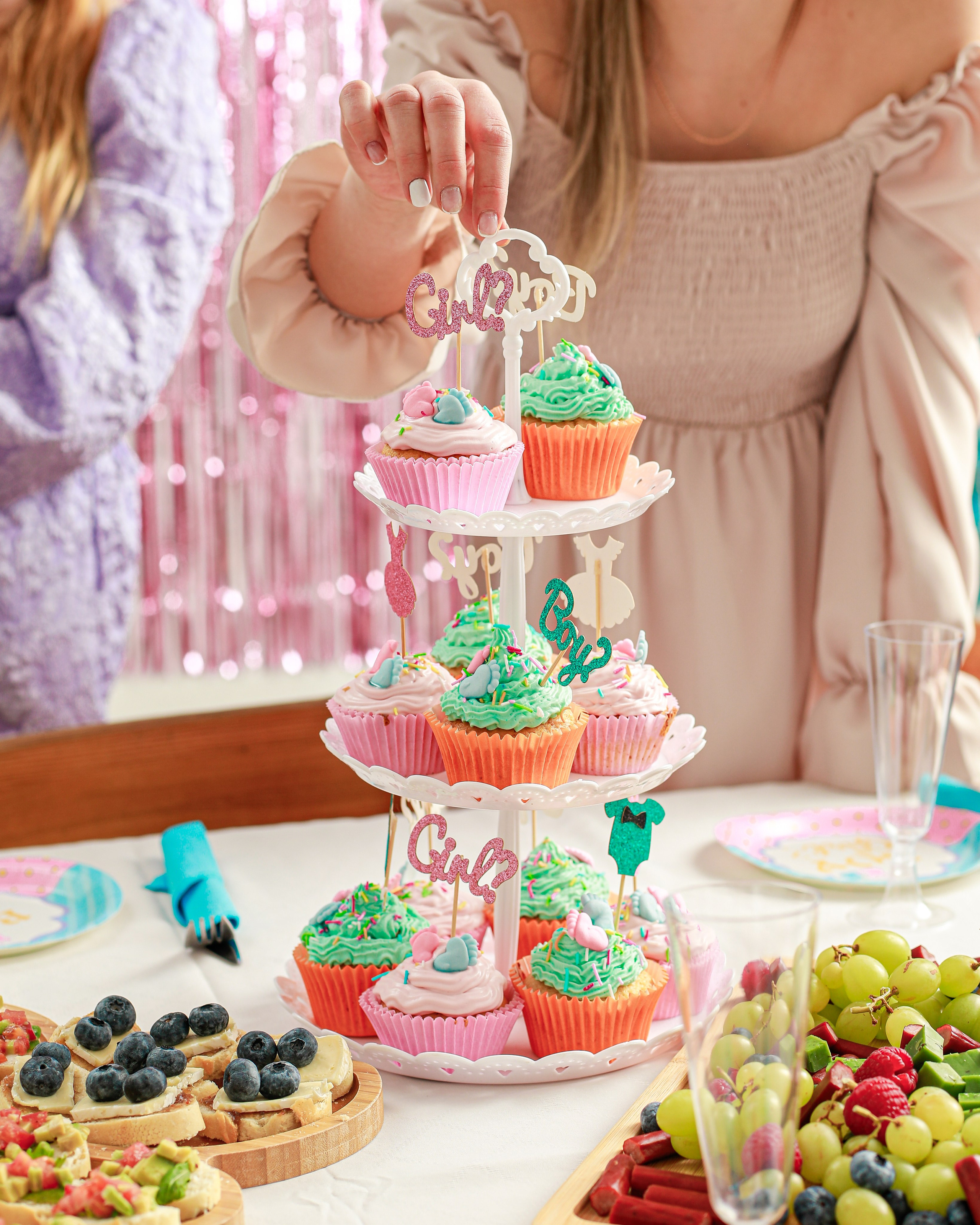 Boy or Girl?!. Ekaterina Mansur, muotokuvafotografi Suomessa (Helsingissä ja Uudellam