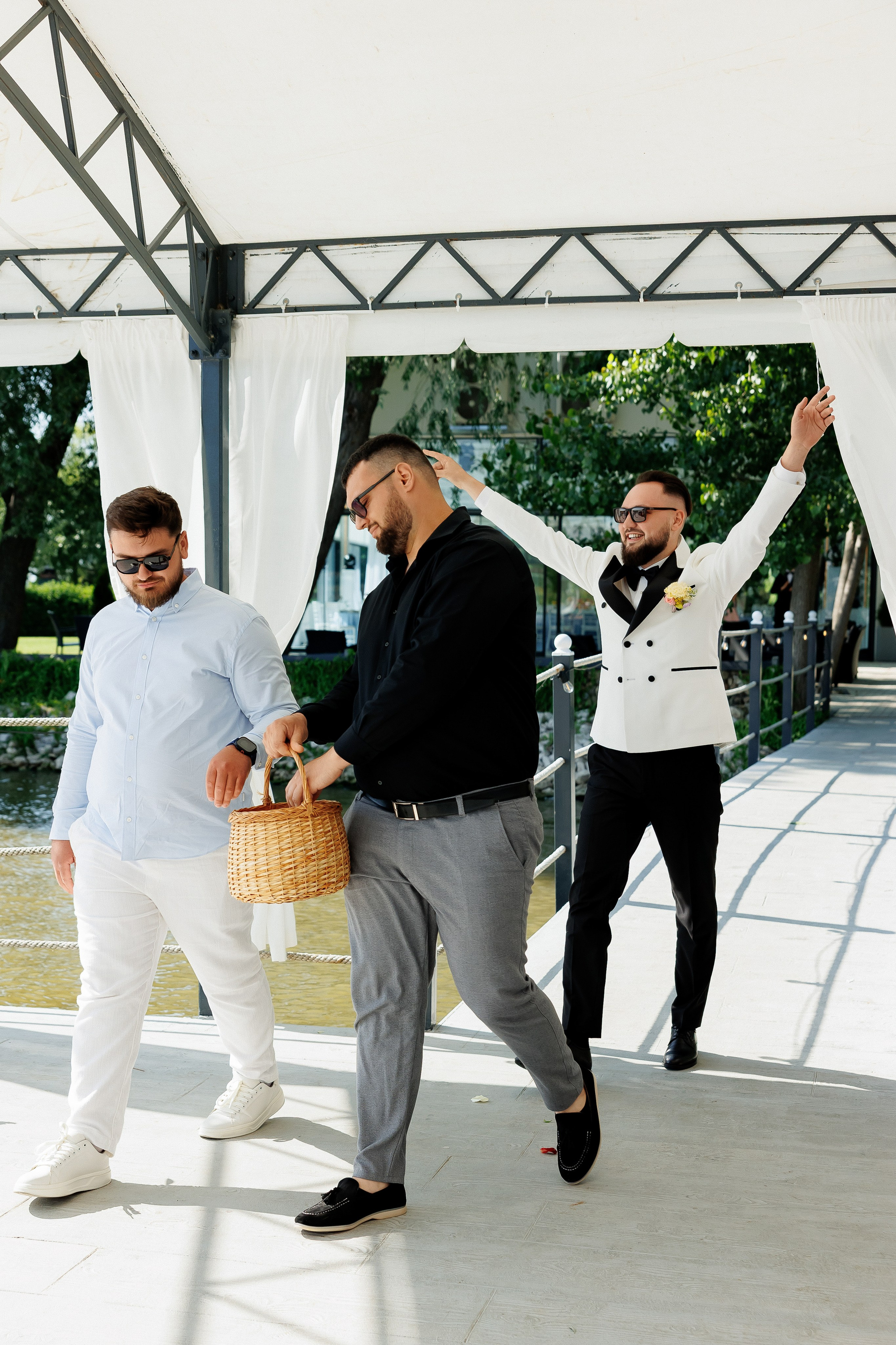 Florin & Corina — Complexul Turistic Costesti — Wedding Day. Servicii Foto și Video 067188353