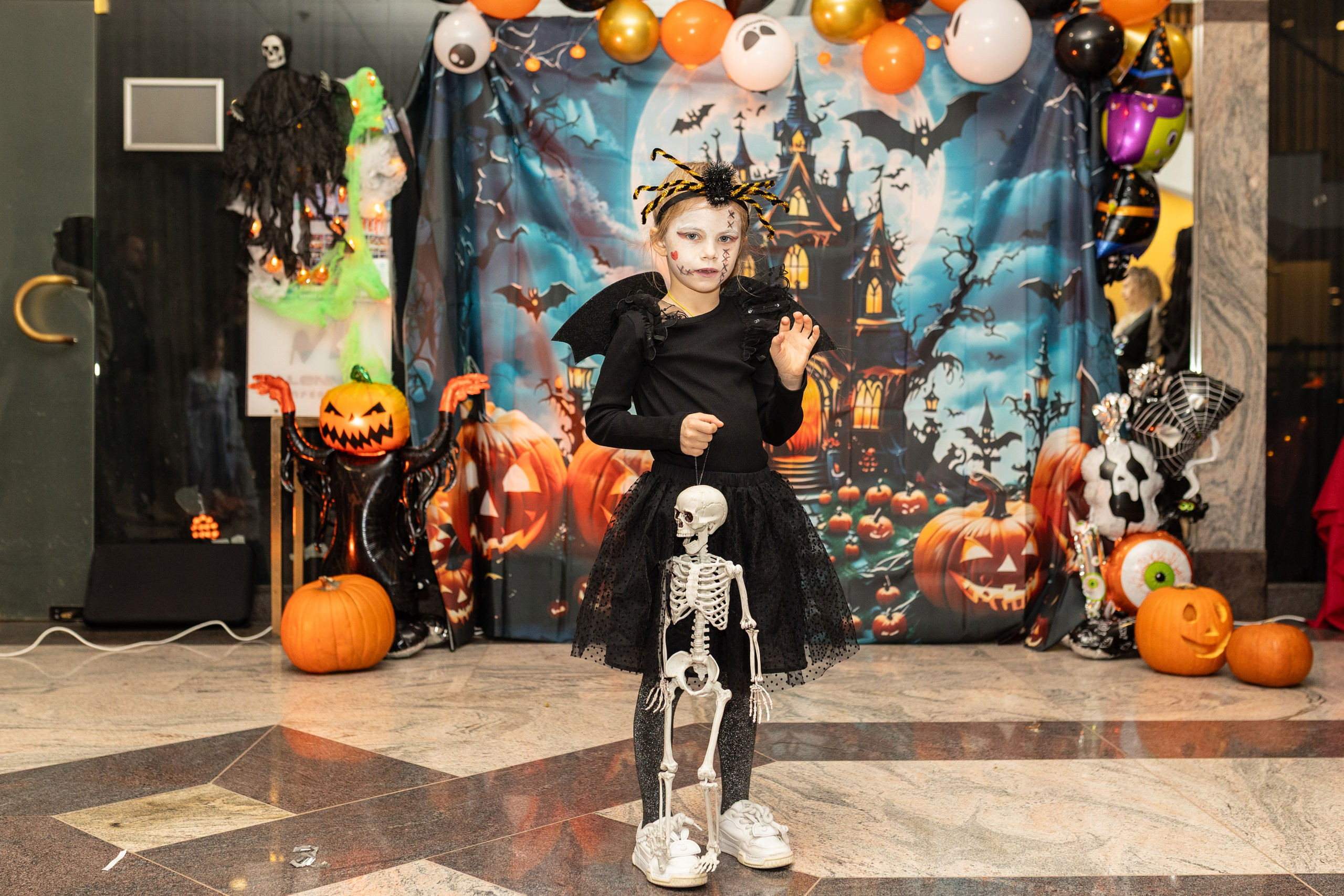 Leo dance studio Helloween 2025. Семейный и детский фотограф в Варшаве Мила Бобровская