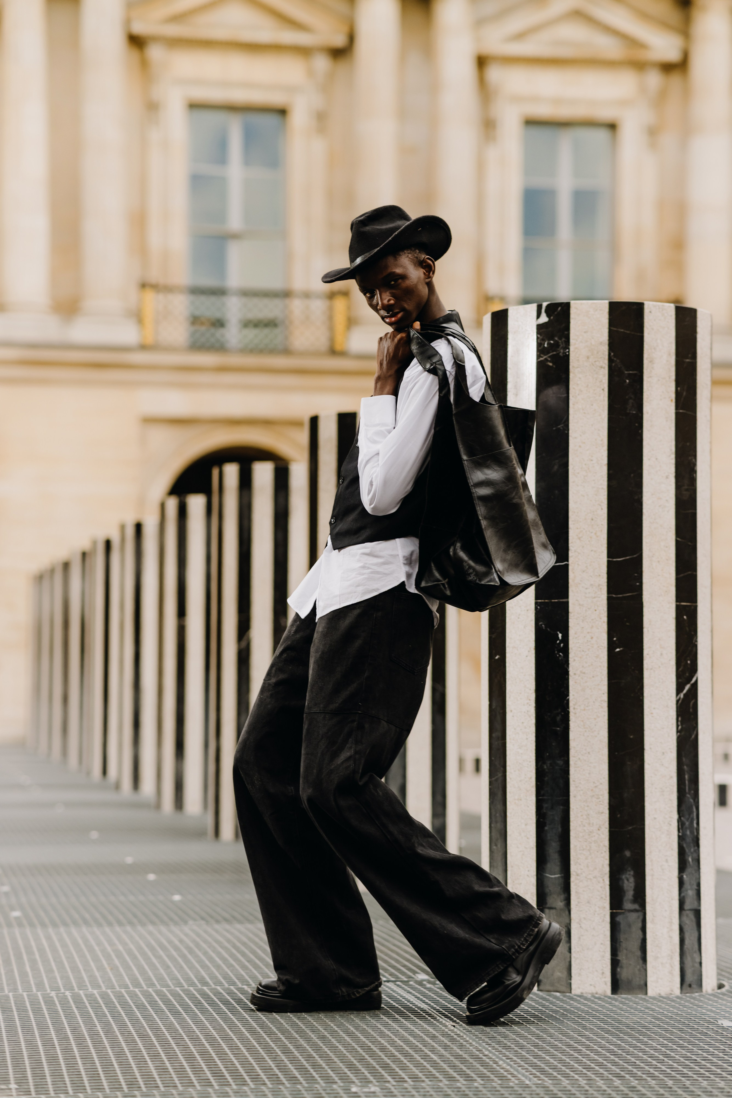 Street Editorial. Ilia Pisarenko — Fashion & Street Photographer in Paris