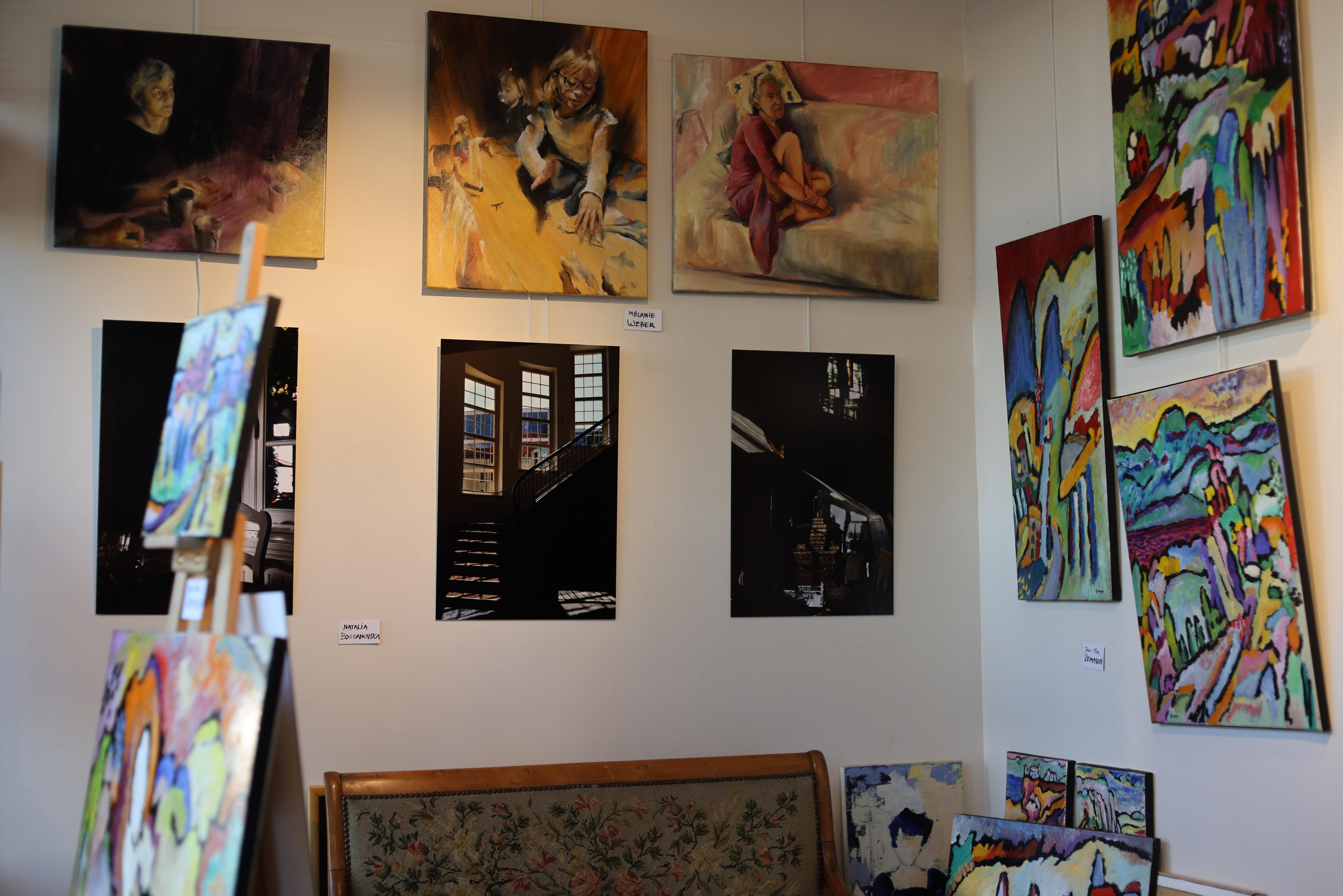 BIO, CRITIQUE ET CONTACT. Natalia Bogdanovska. Films et photographie corporate en France